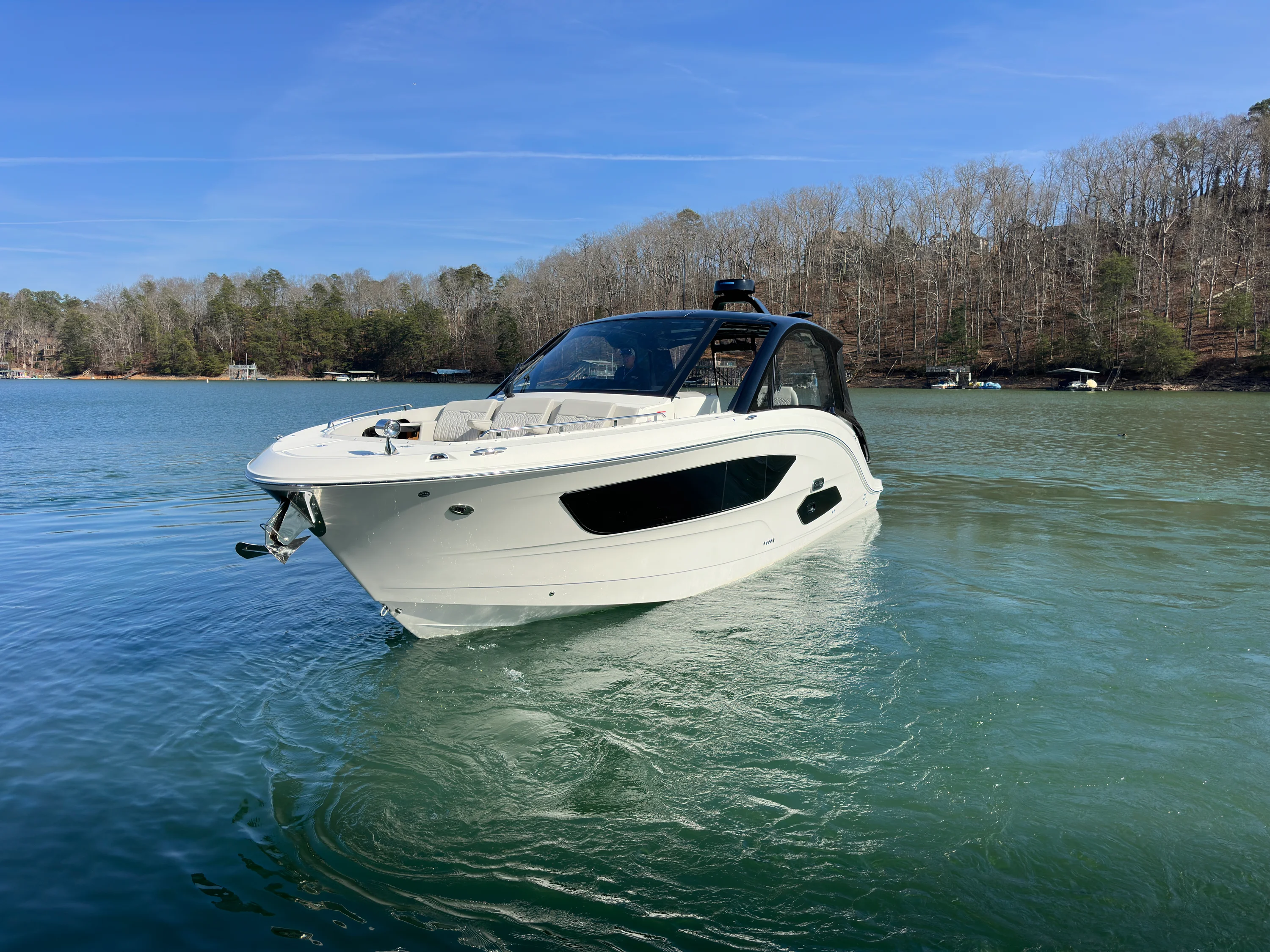 2026 Sea Ray Sundancer 370 Image Thumbnail #9