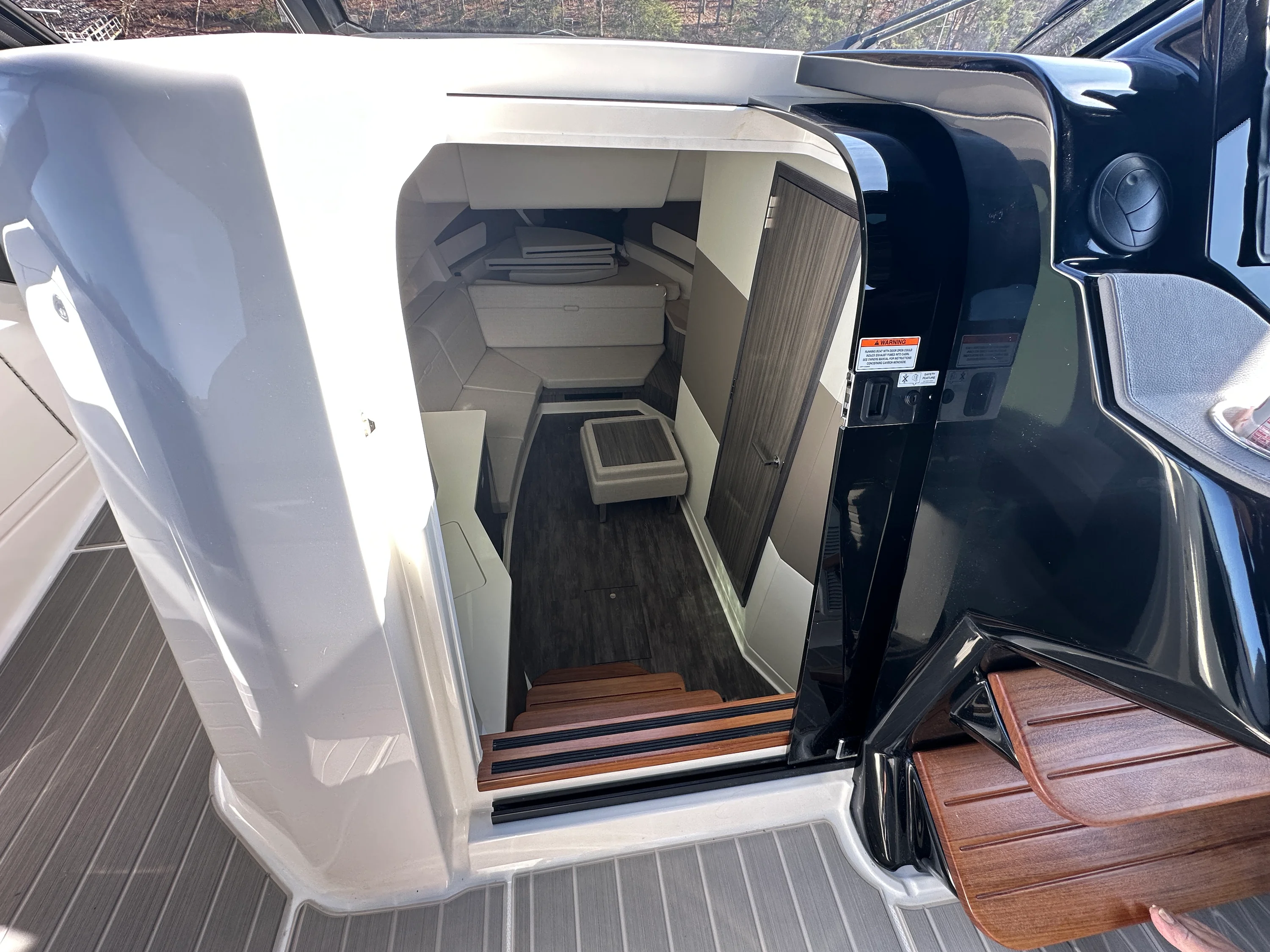 2026 Sea Ray Sundancer 370 Image Thumbnail #19