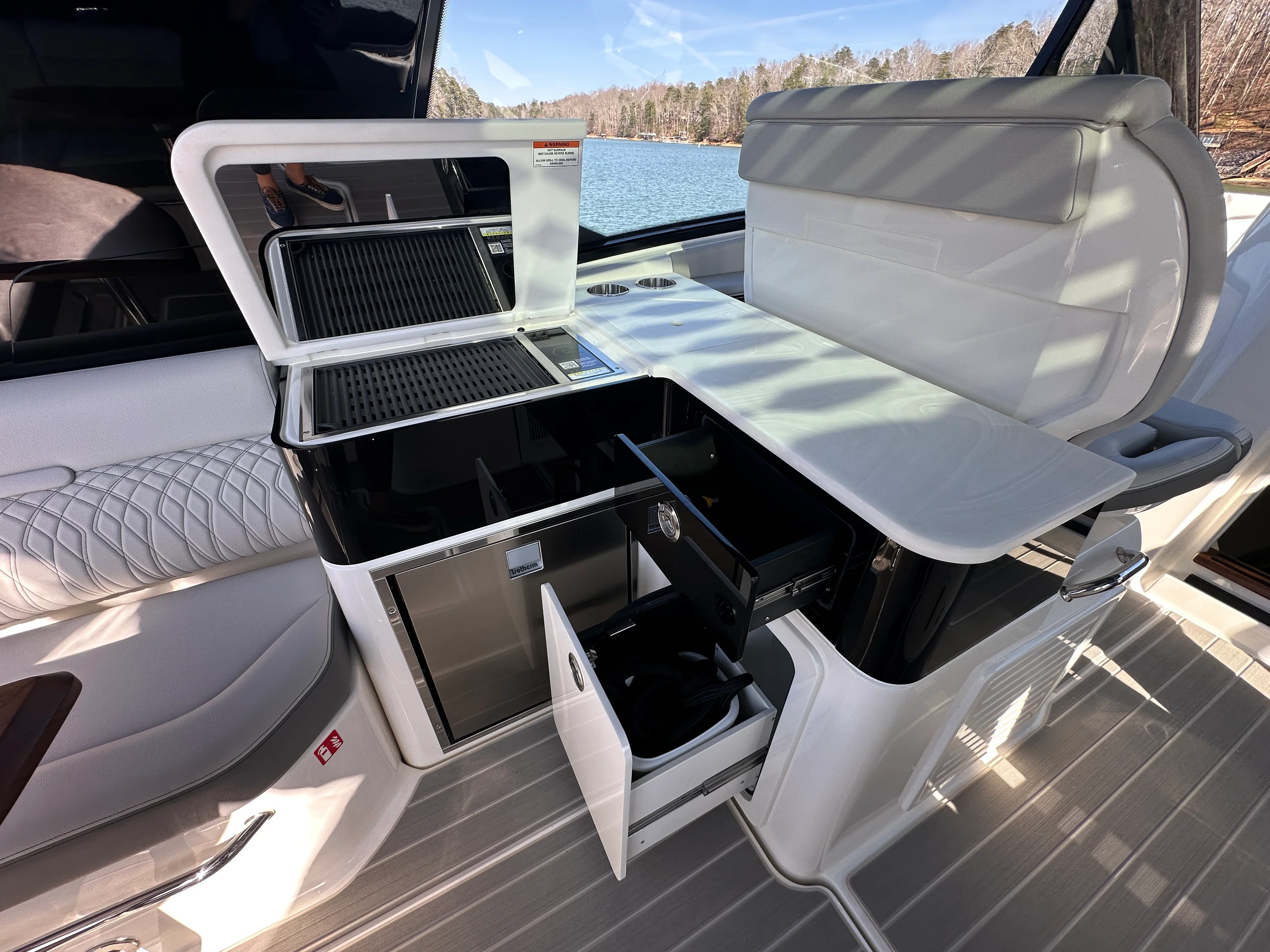 2026 Sea Ray Sundancer 370 Image Thumbnail #15