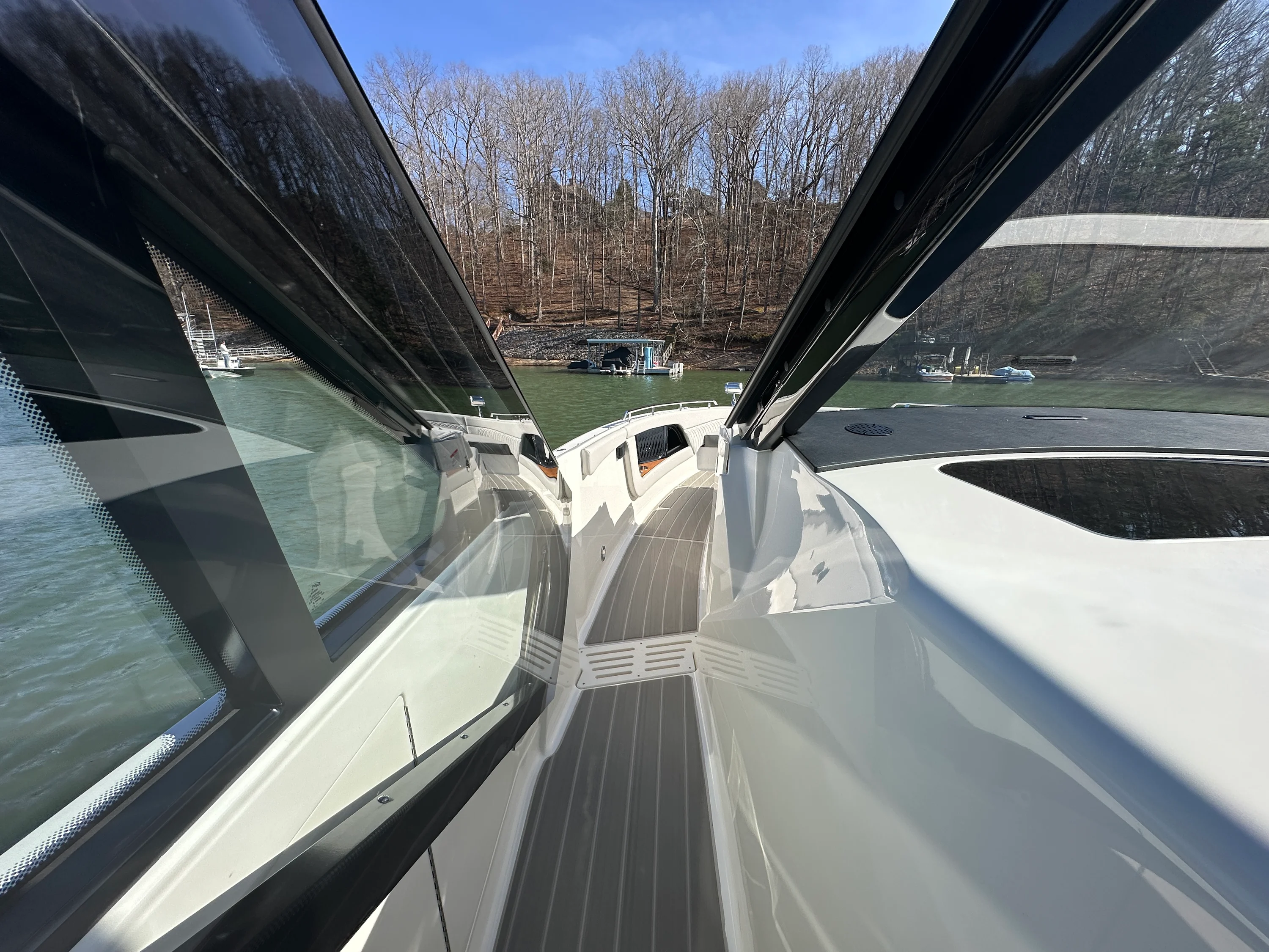 2026 Sea Ray Sundancer 370 Image Thumbnail #26