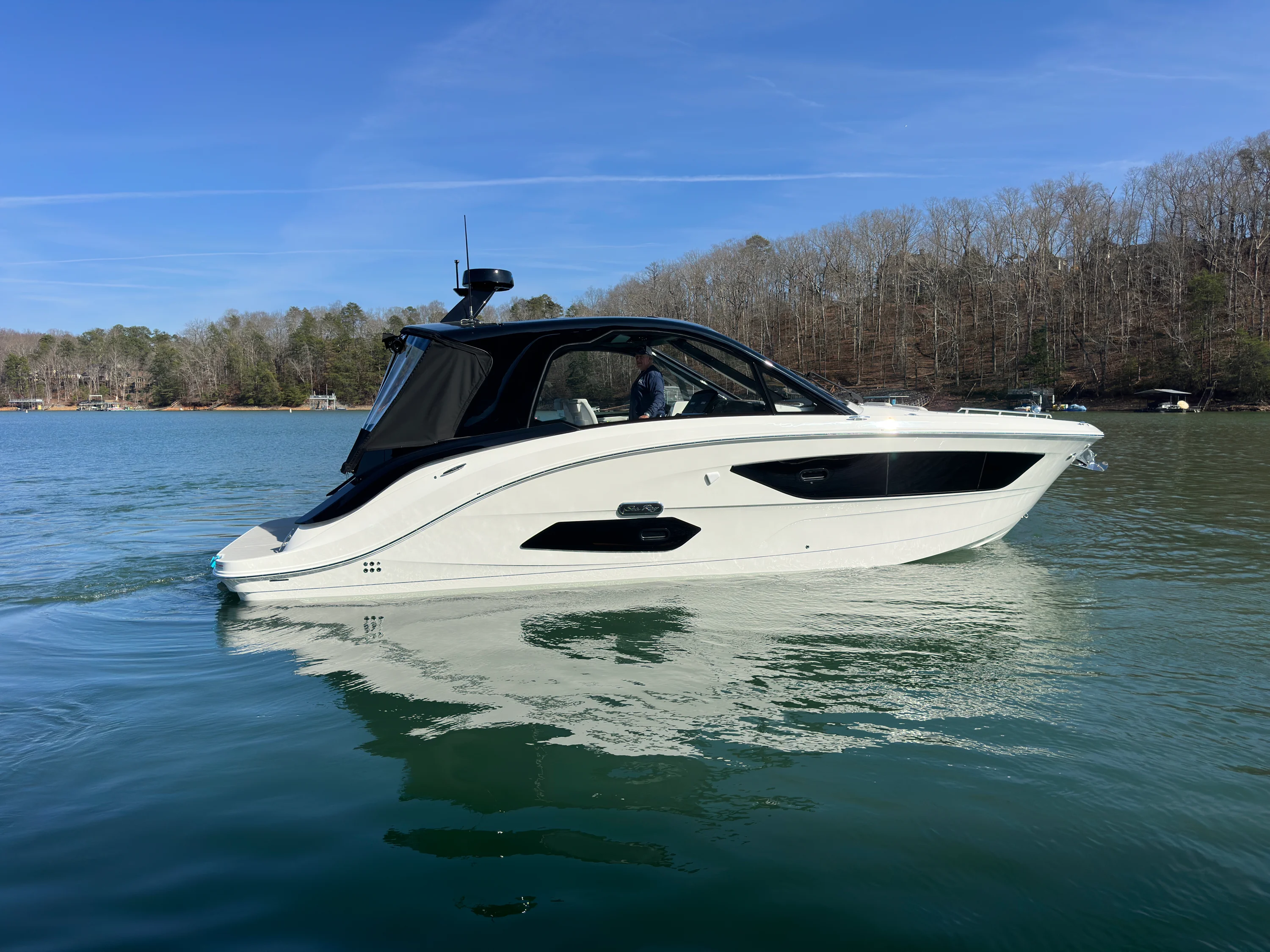 2026 Sea Ray Sundancer 370 Image Thumbnail #6