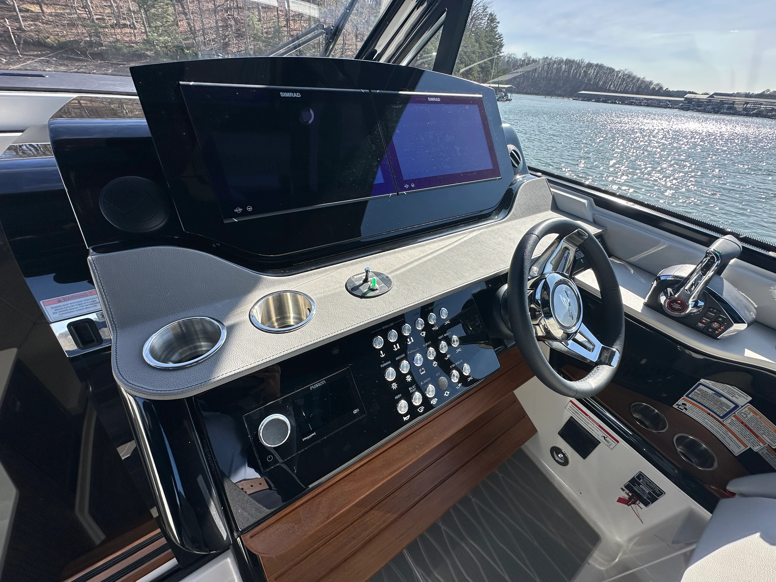 2026 Sea Ray Sundancer 370 Image Thumbnail #32