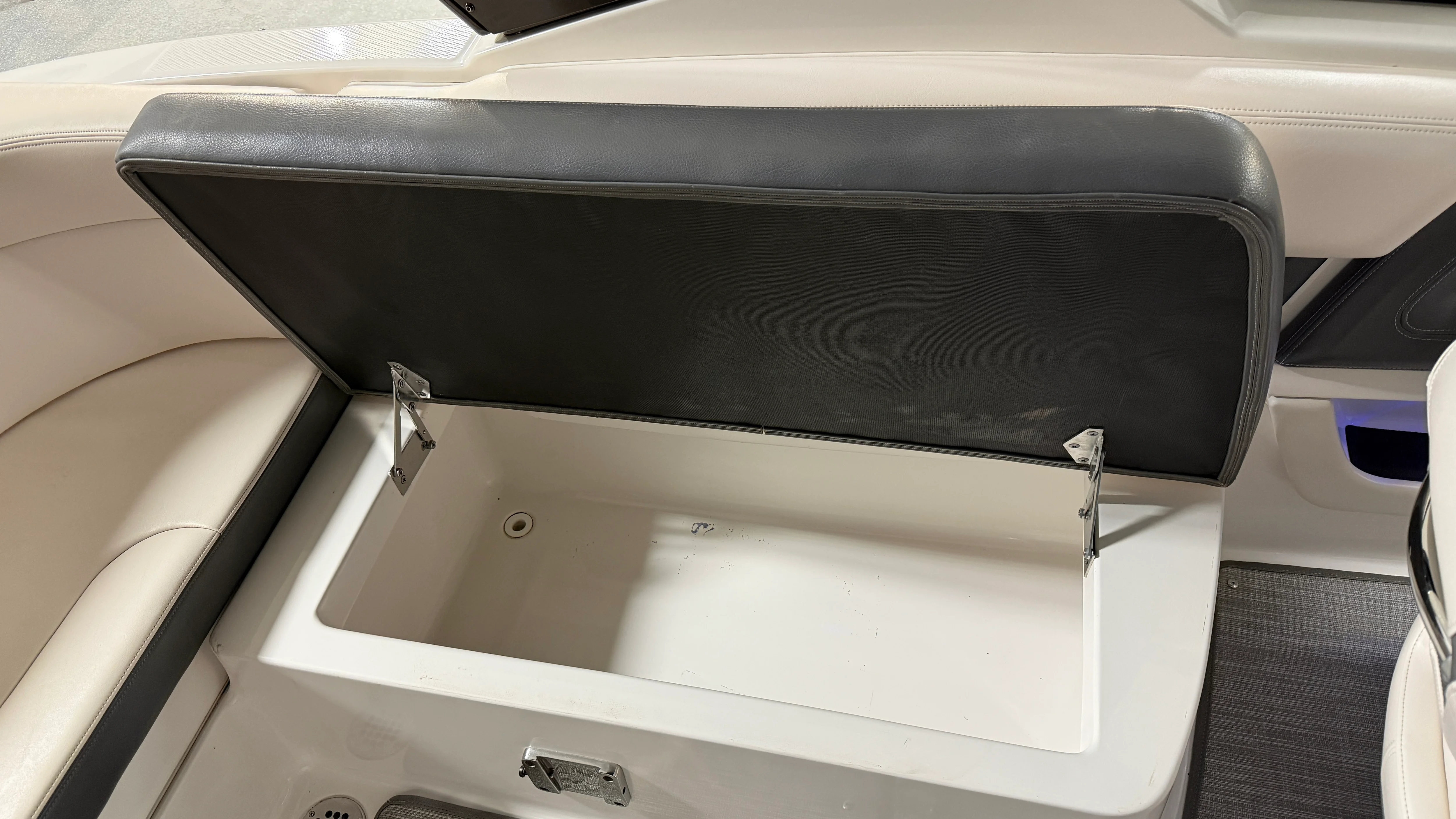 2016 Chaparral 257 SSX Image Thumbnail #36