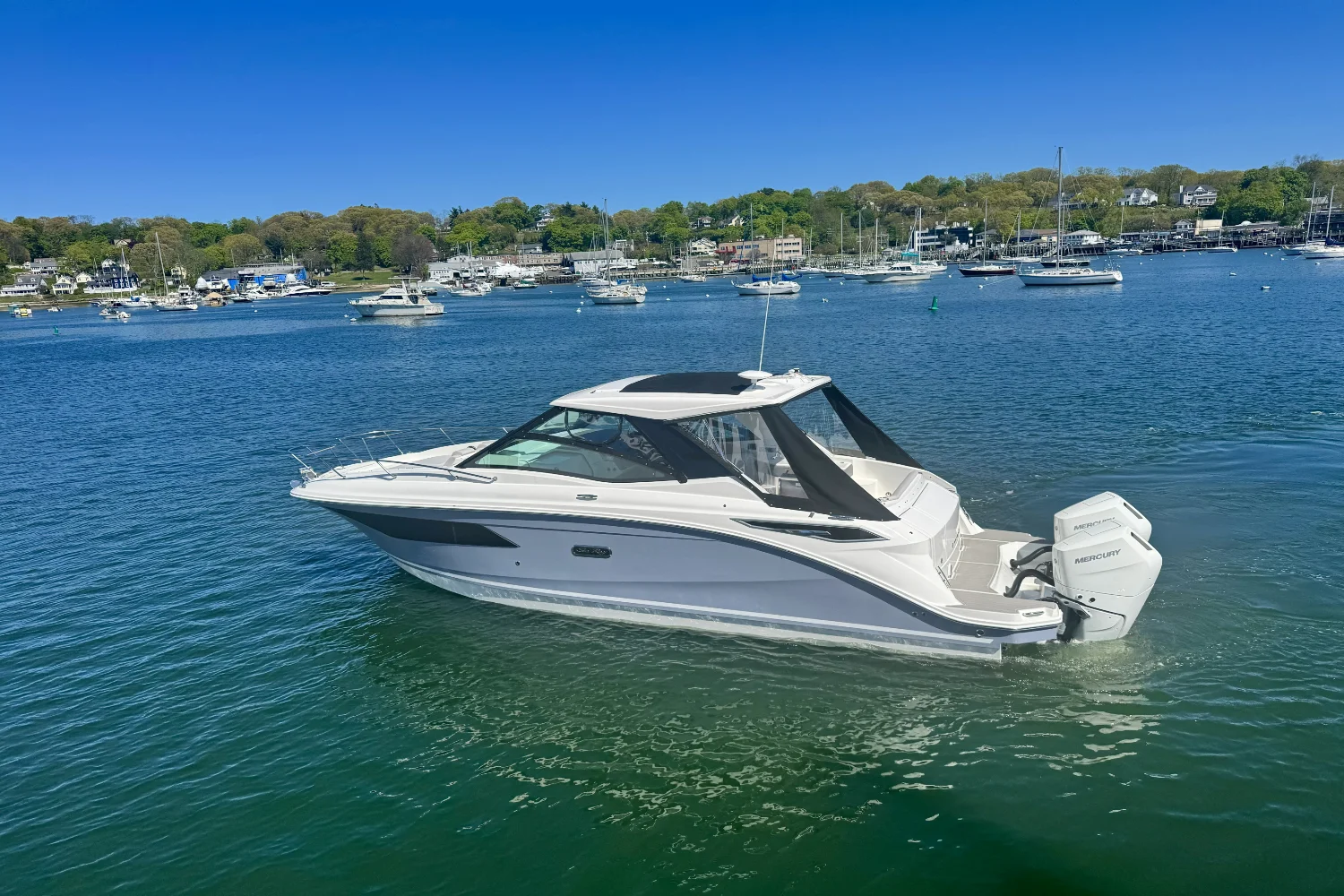 2026 Sea Ray Sundancer 320 Outboard Image Thumbnail #2