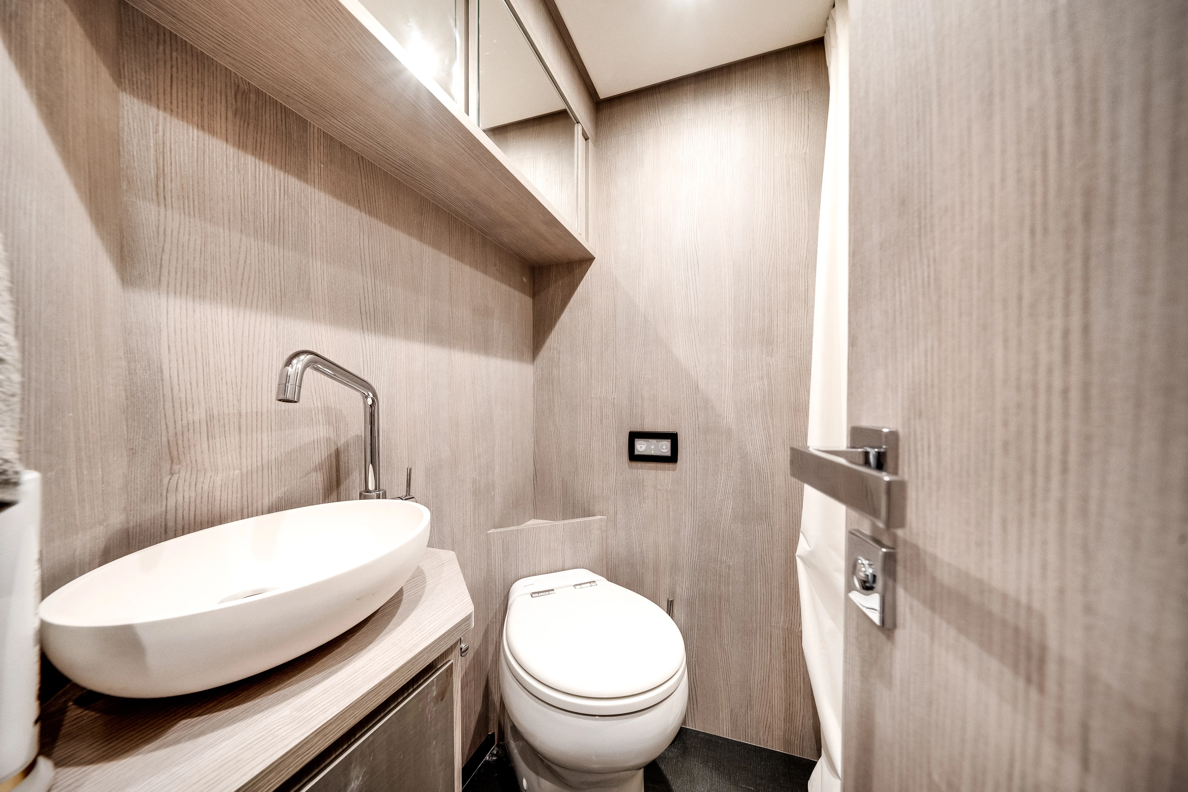 2020 Azimut S8 Image Thumbnail #79