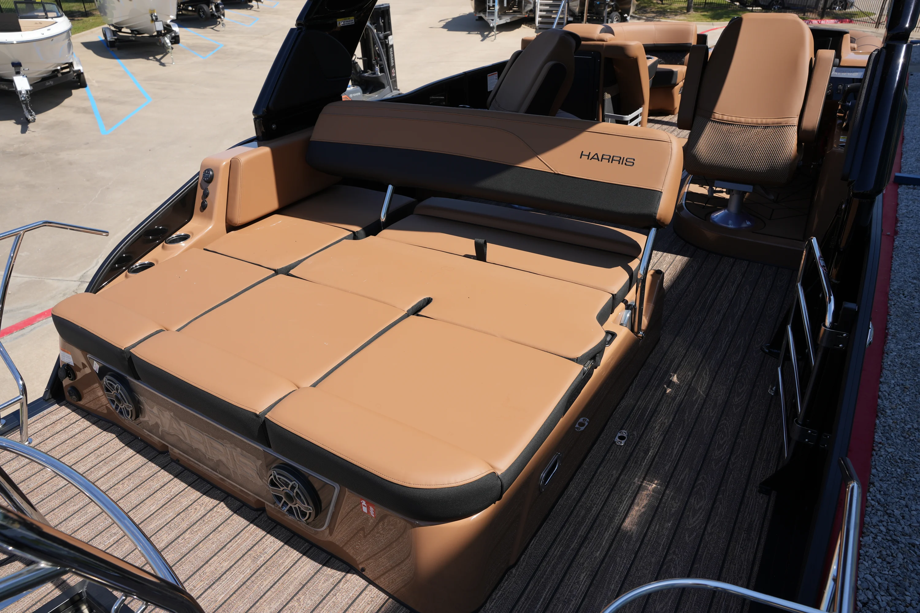 2026 Harris 230 GRAND MARINER Image Thumbnail #13