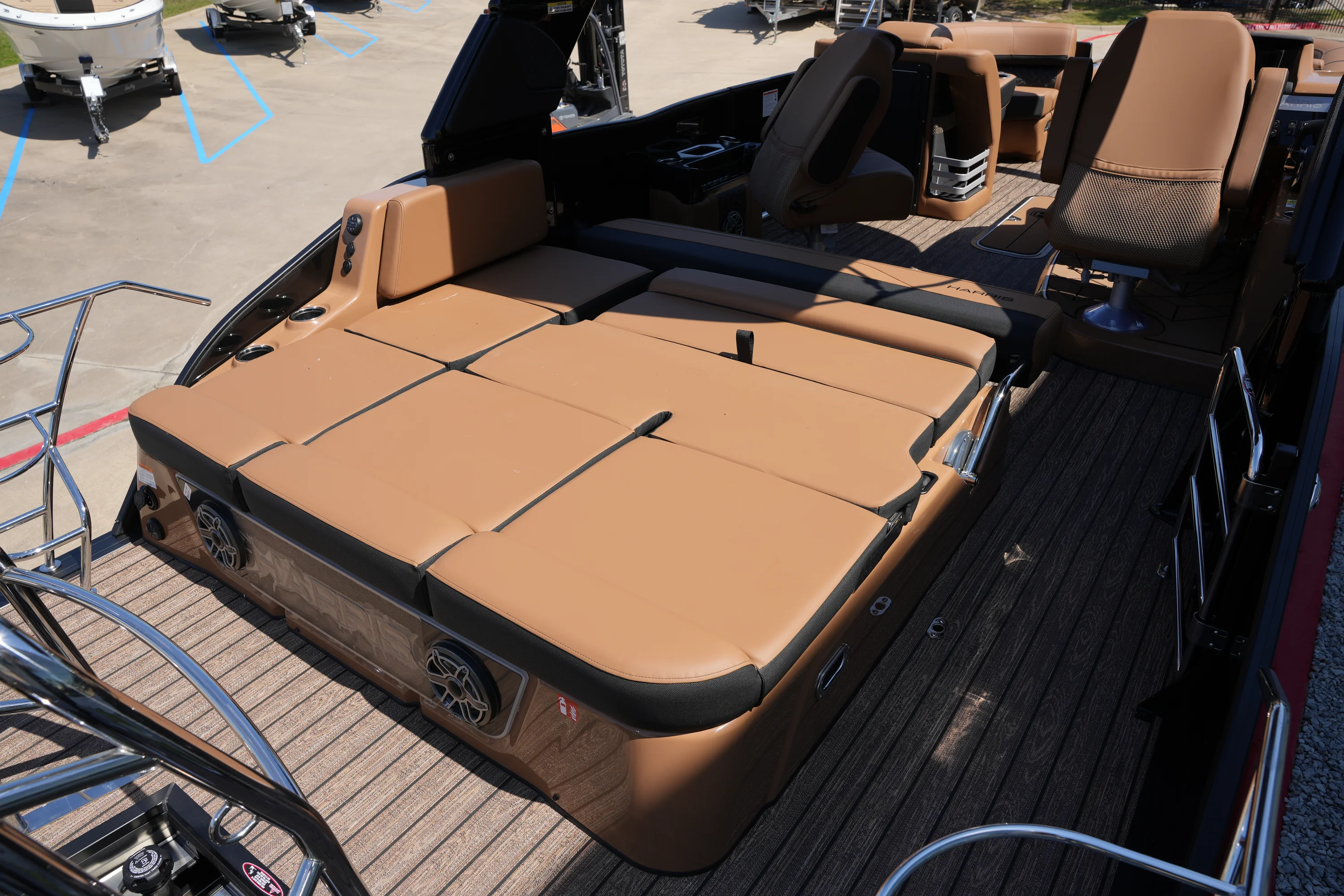 2026 Harris 230 GRAND MARINER Image Thumbnail #14