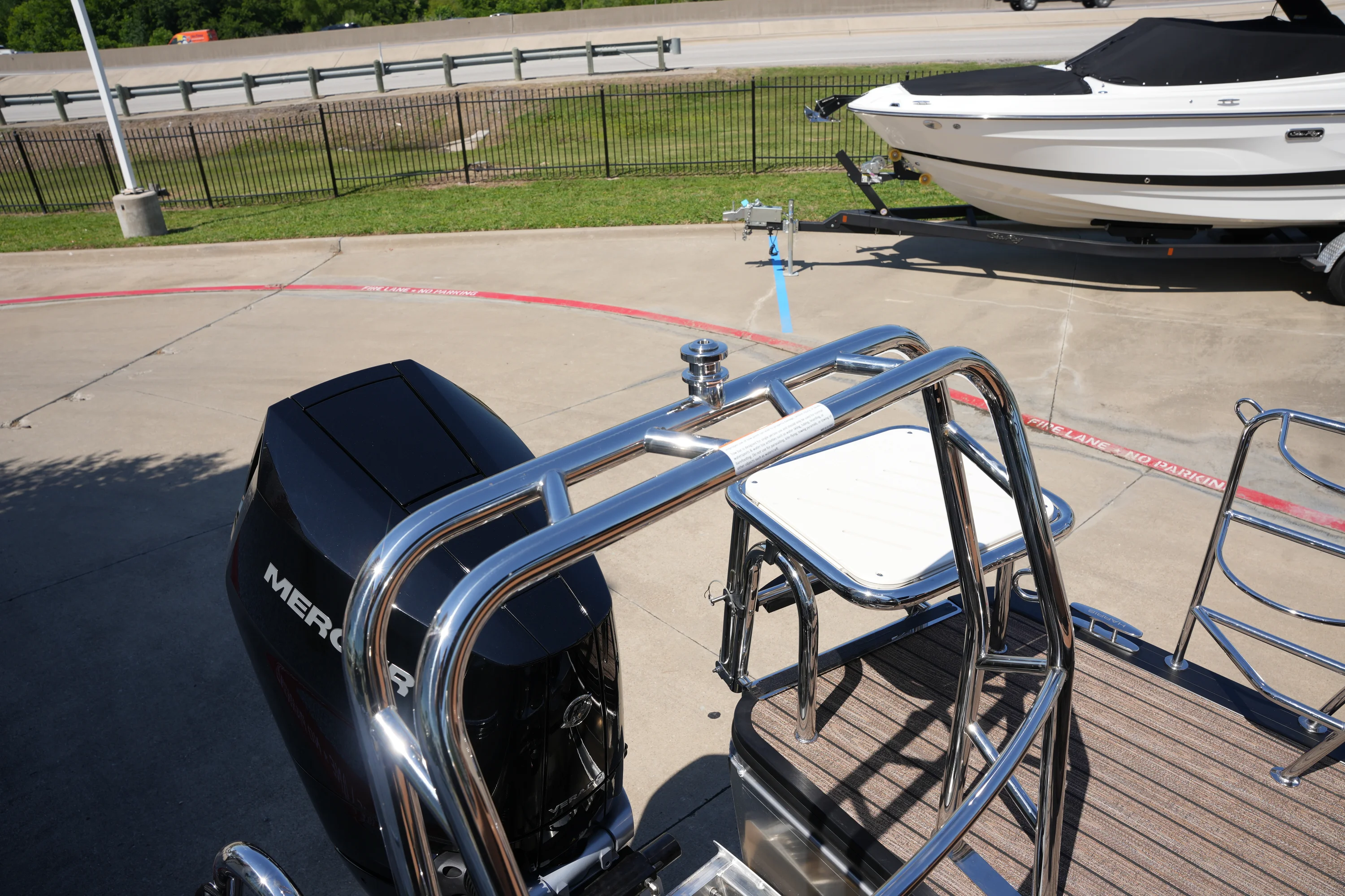 2026 Harris 230 GRAND MARINER Image Thumbnail #10
