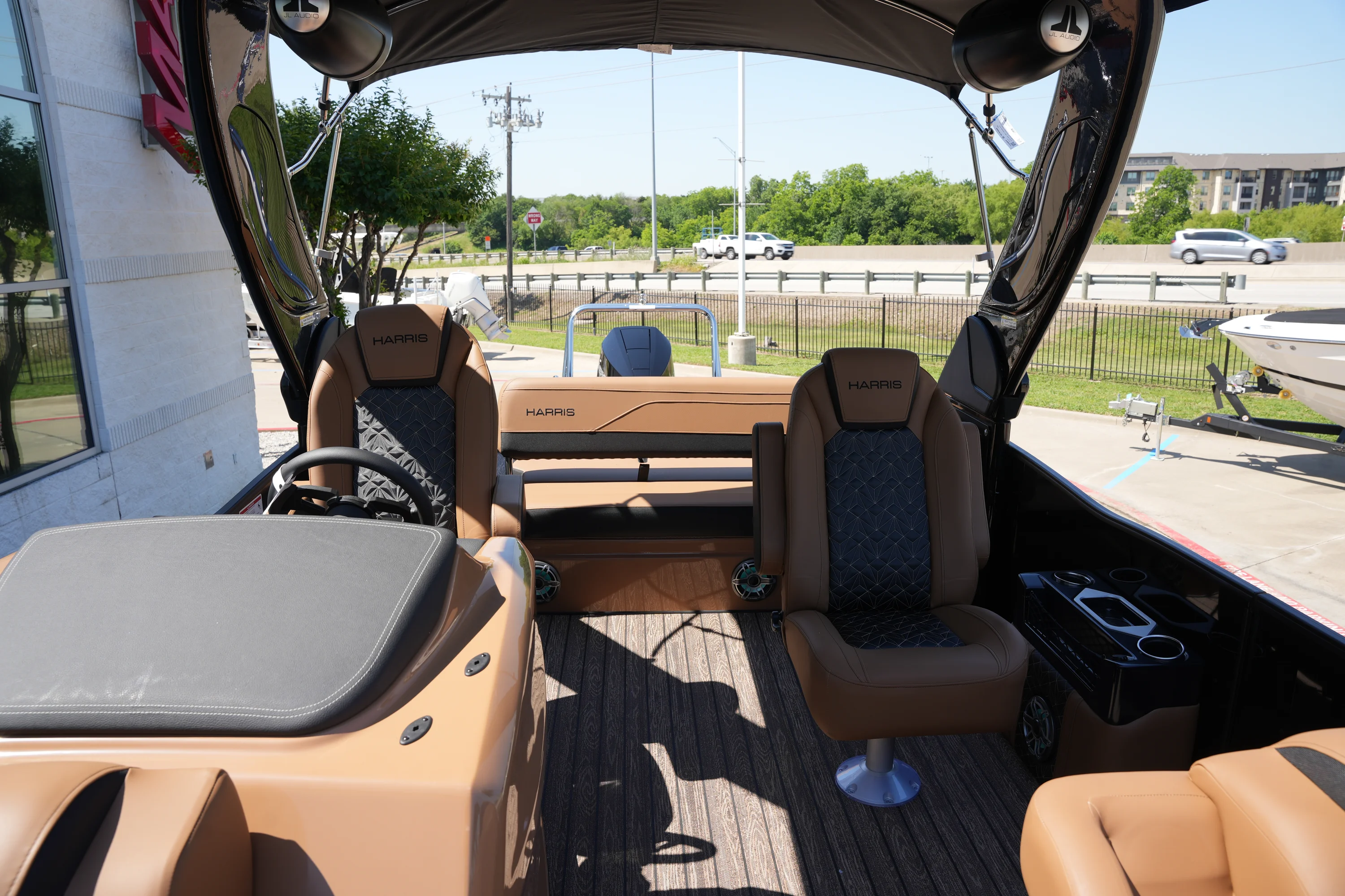 2026 Harris 230 GRAND MARINER Image Thumbnail #18
