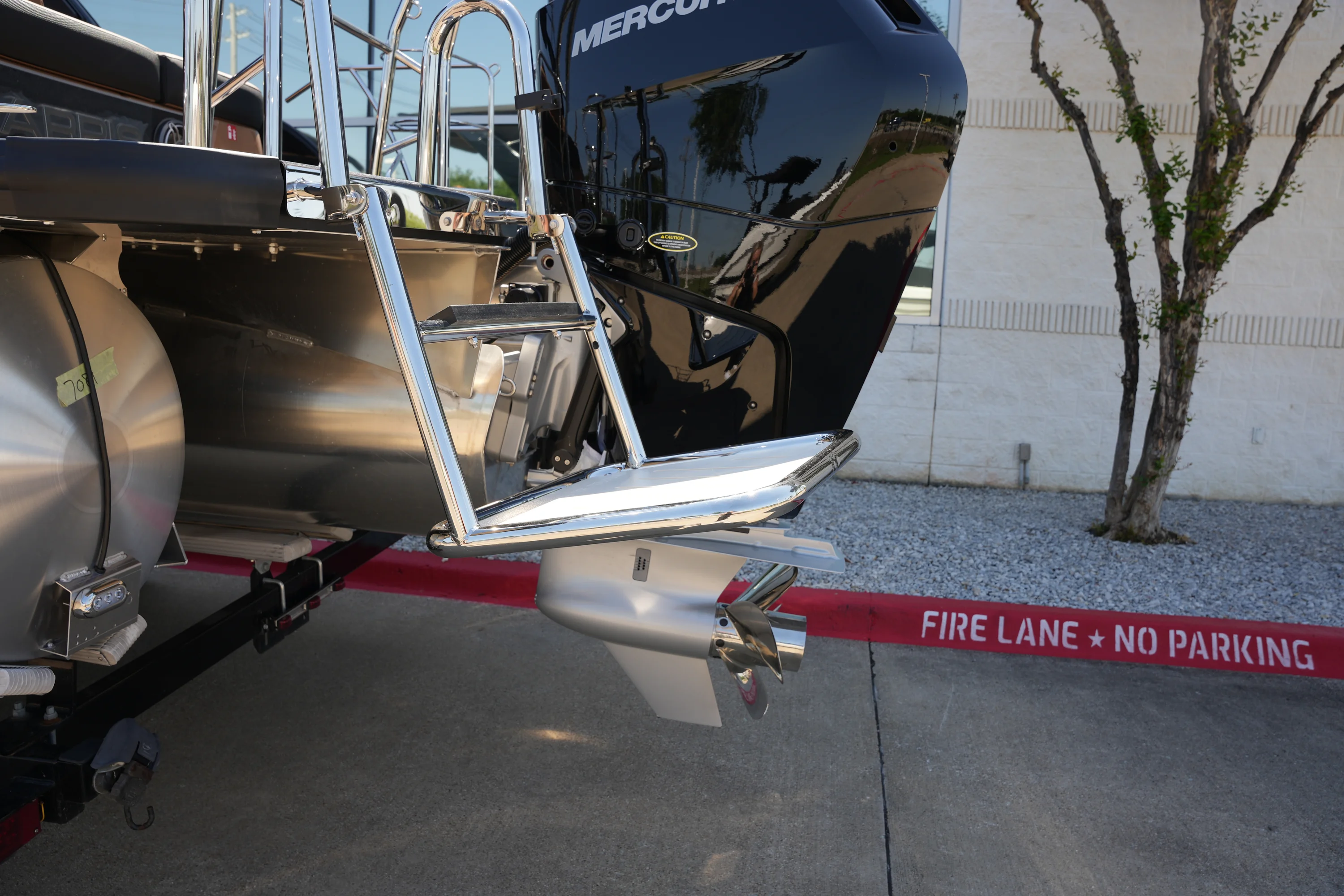 2026 Harris 230 GRAND MARINER Image Thumbnail #5
