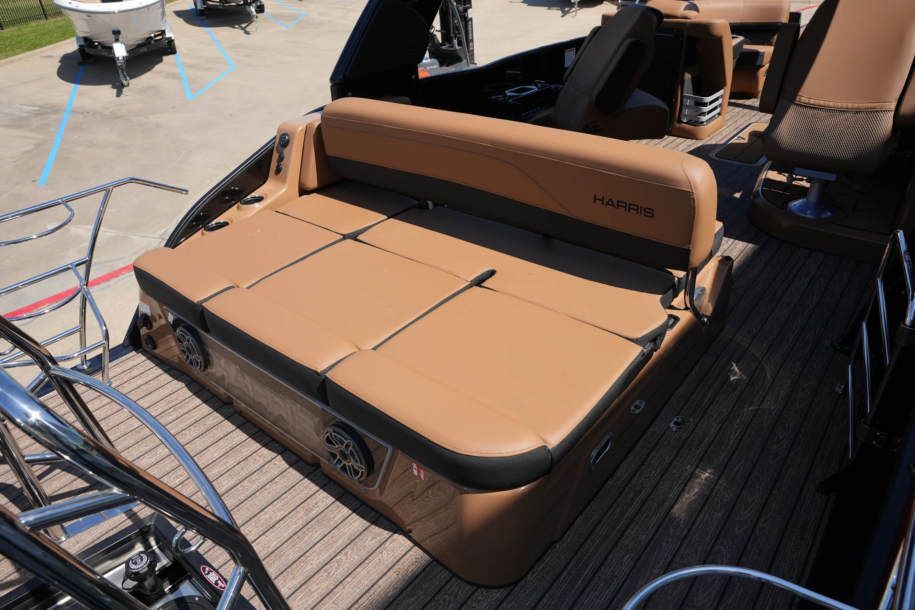 2026 Harris 230 GRAND MARINER Image Thumbnail #12