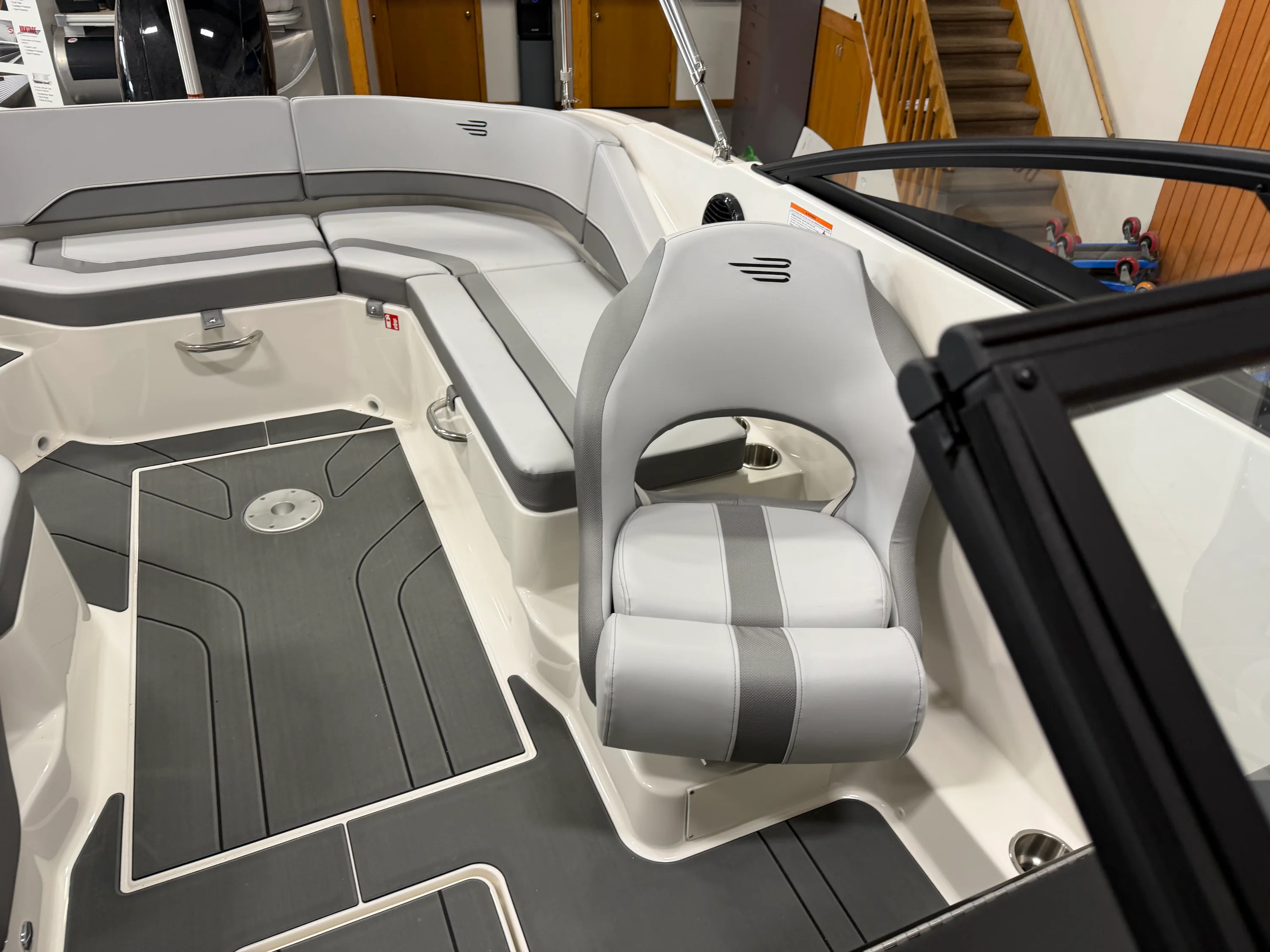2026 Bayliner V20 Image Thumbnail #10