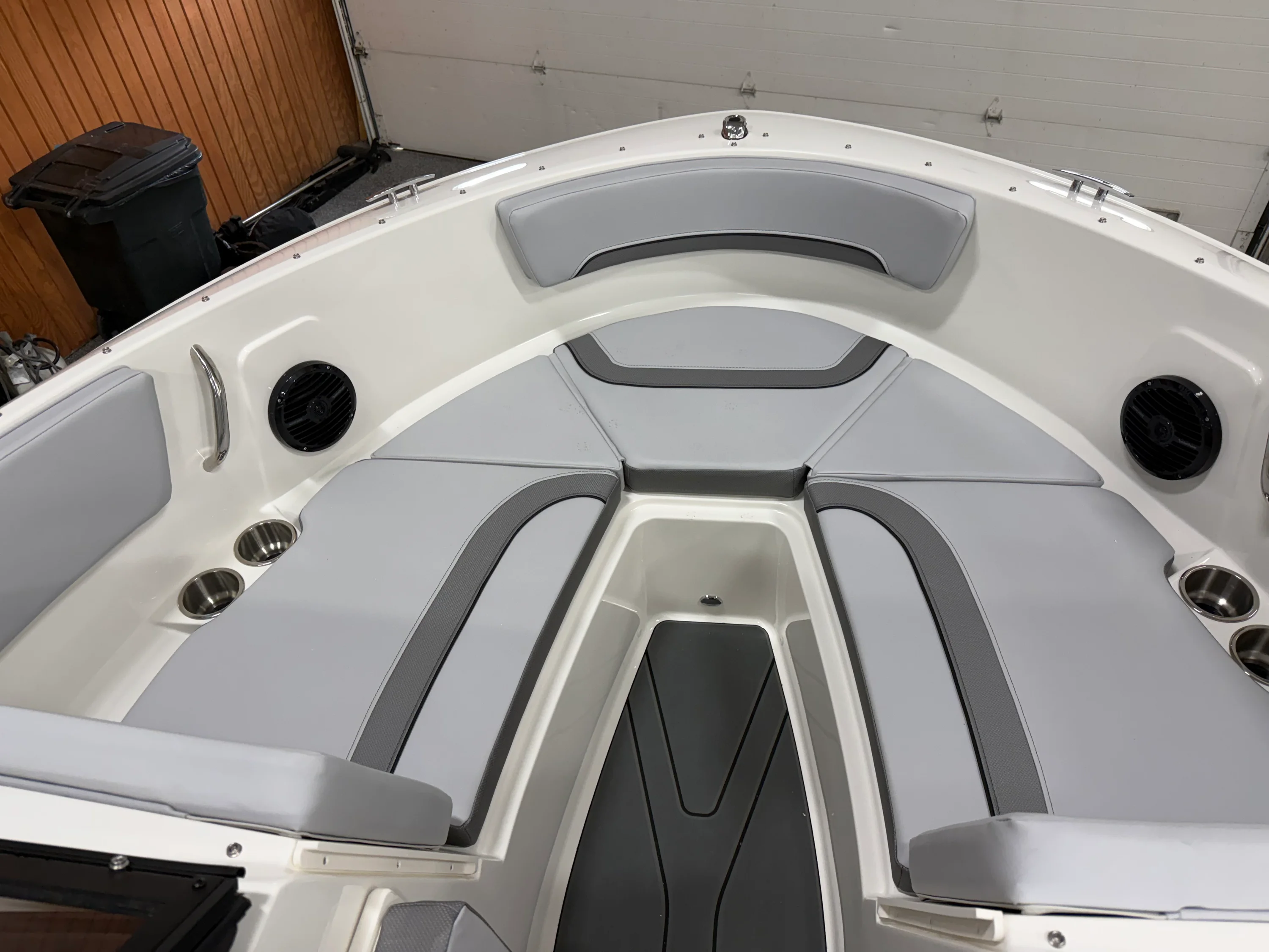 2026 Bayliner V20 Image Thumbnail #6