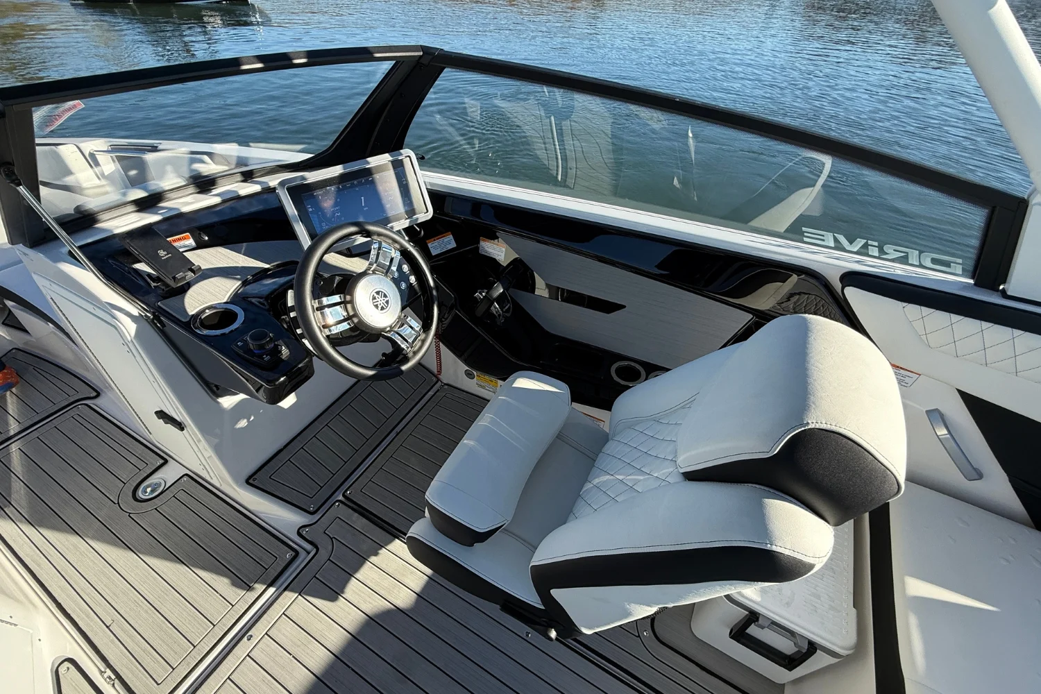 2026 Yamaha 222SD Image Thumbnail #15