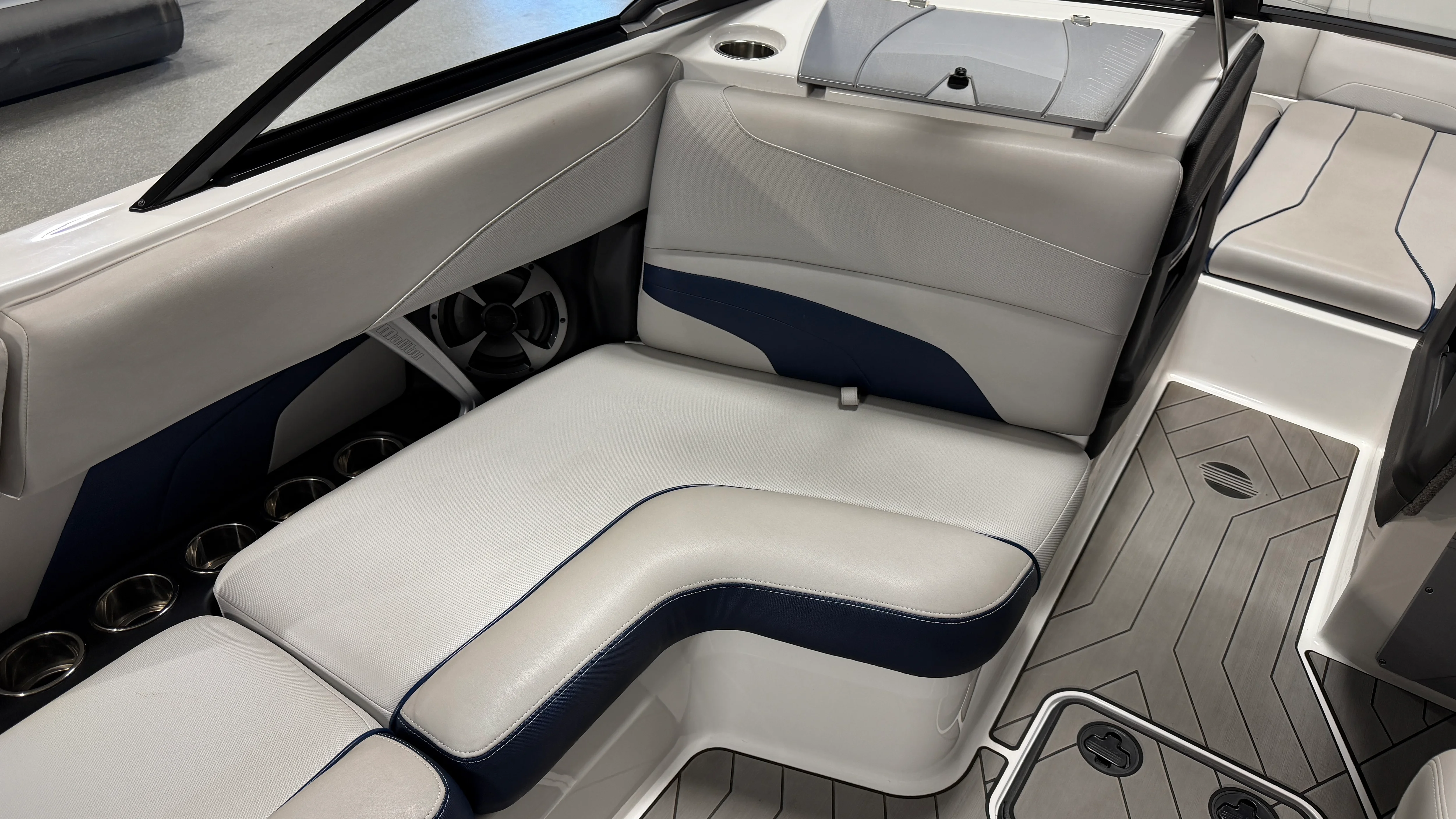 2017 Malibu 24MXZ Image Thumbnail #58