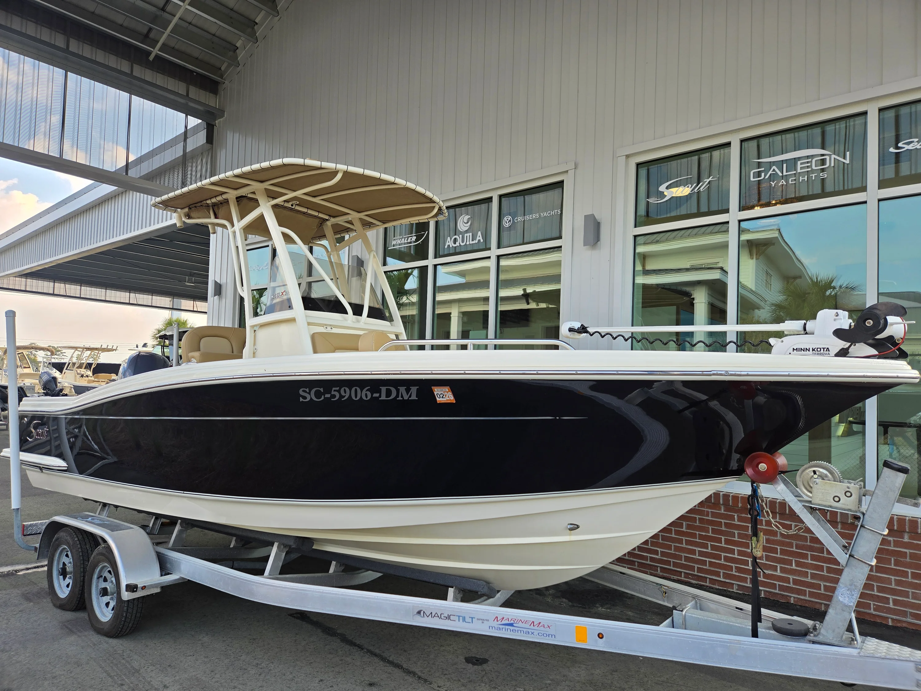 2019 Scout 215 XSF Image Thumbnail #1