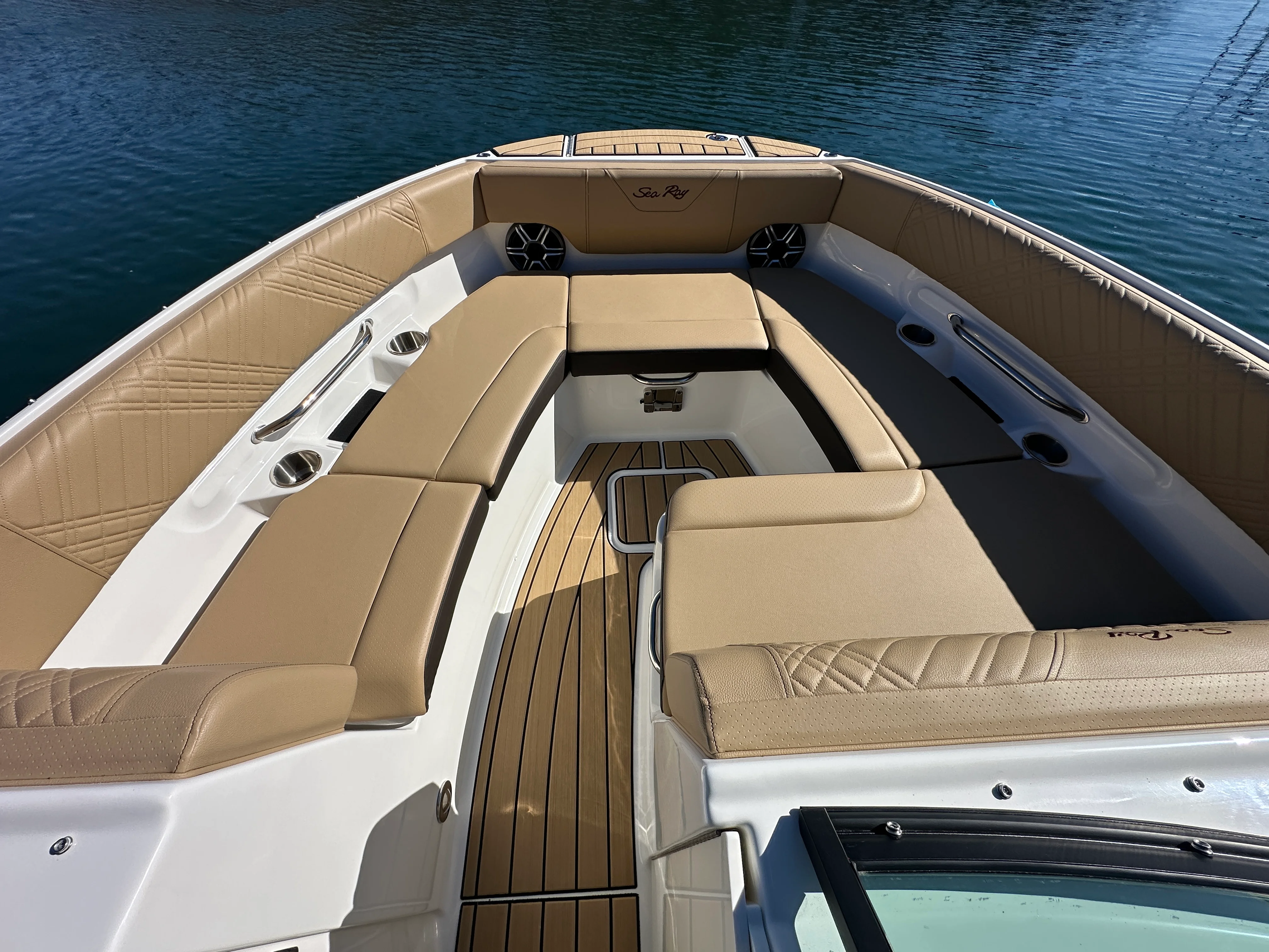 2026 Sea Ray SDX 230 Image Thumbnail #9