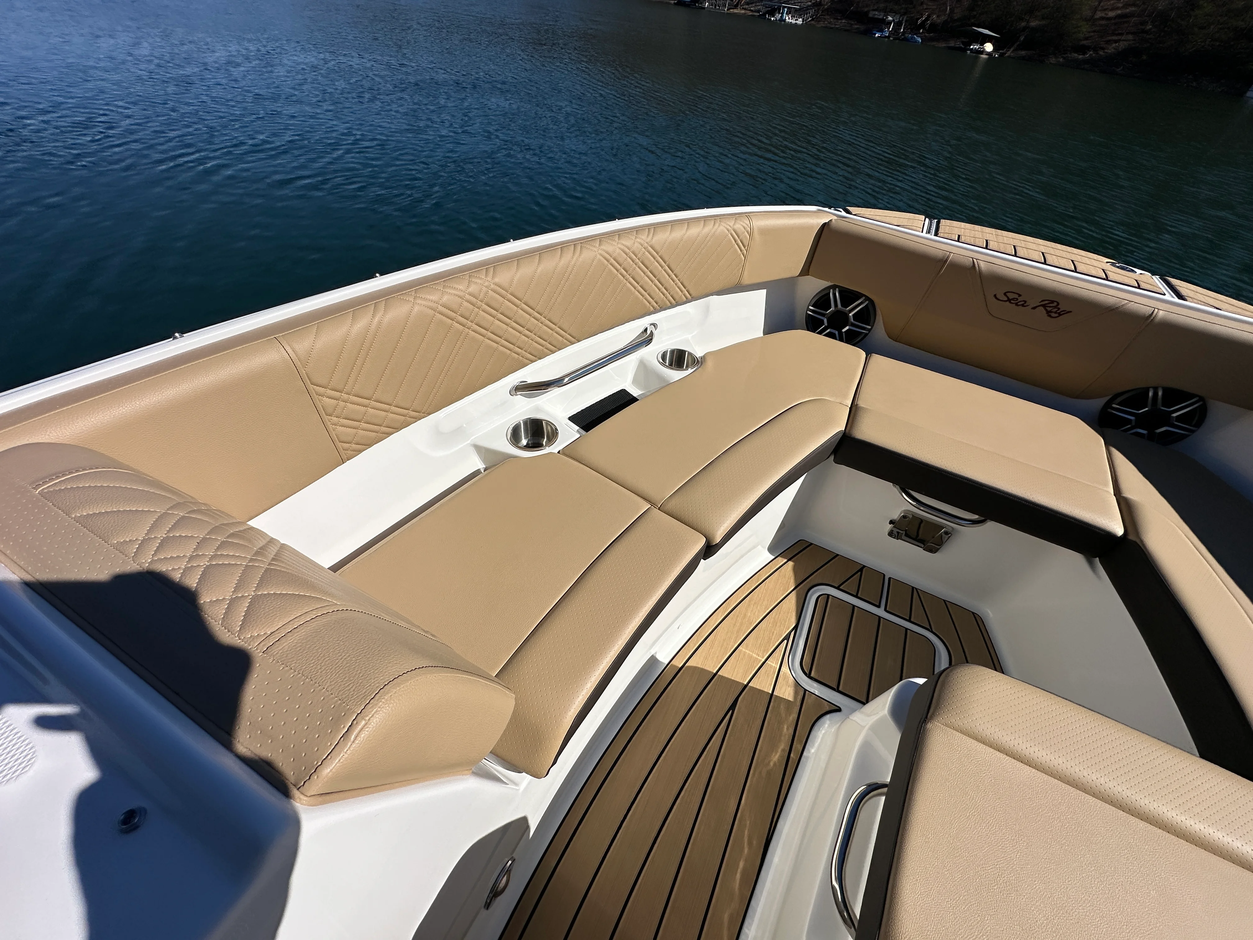 2026 Sea Ray SDX 230 Image Thumbnail #10