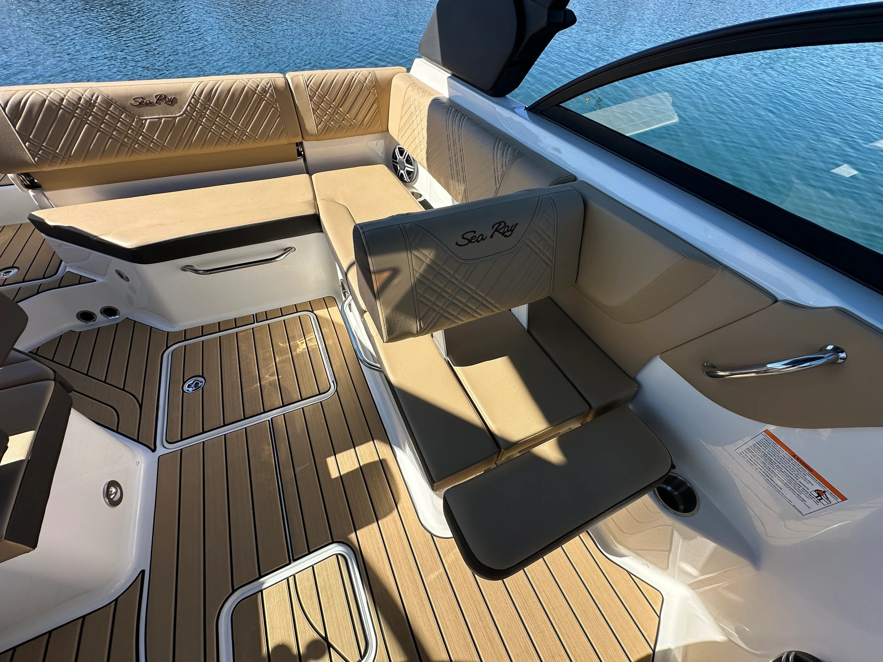 2026 Sea Ray SDX 230 Image Thumbnail #24