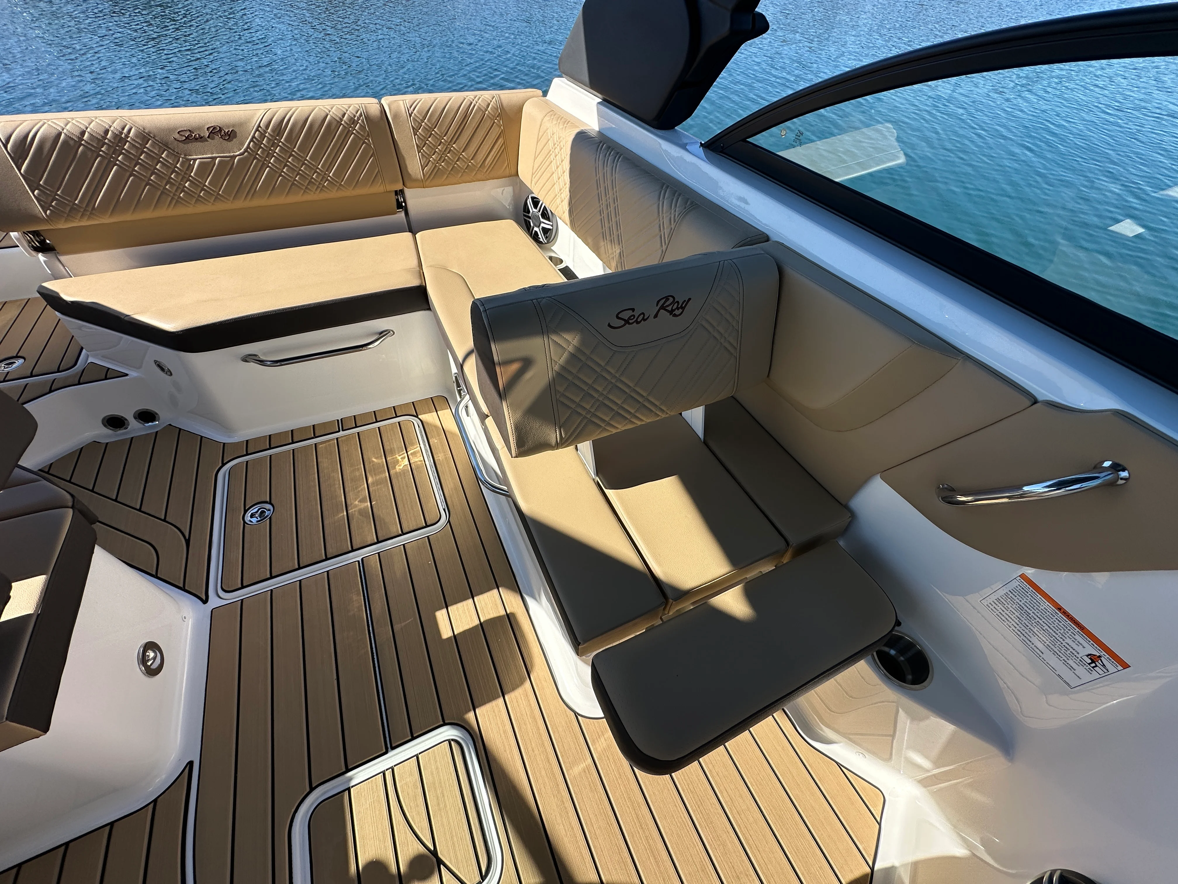 2026 Sea Ray SDX 230 Image Thumbnail #24