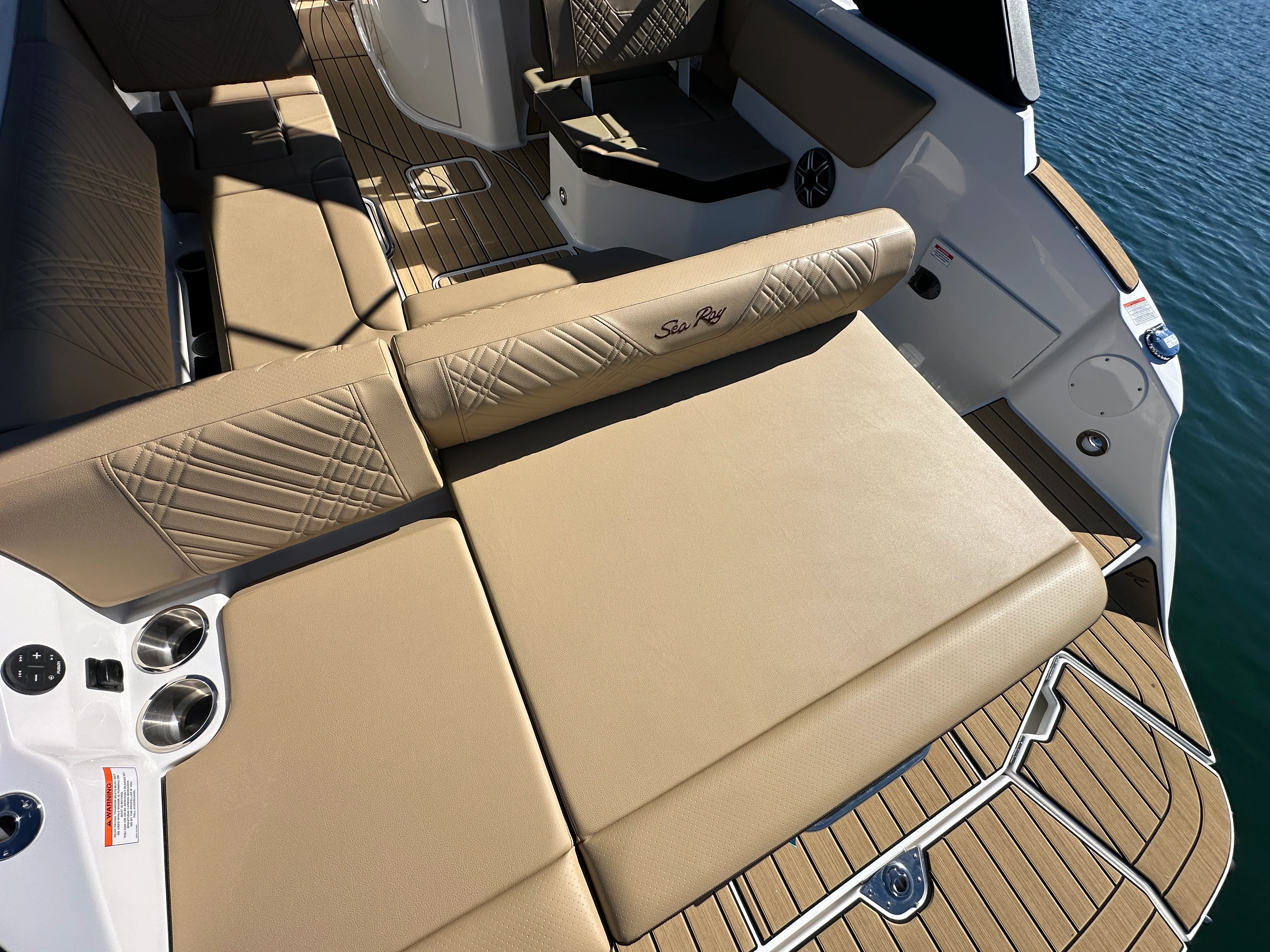 2026 Sea Ray SDX 230 Image Thumbnail #33