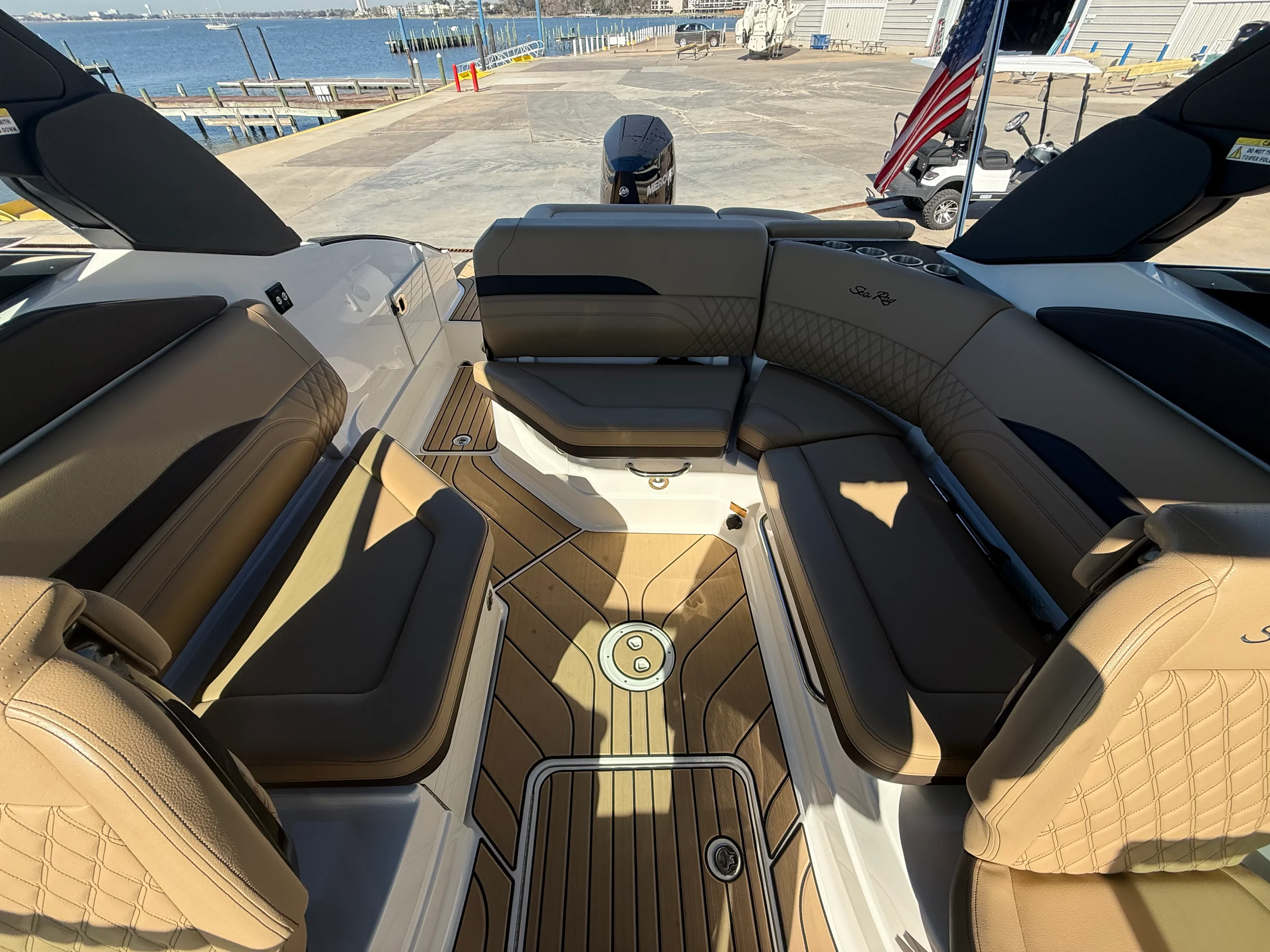 2024 Sea Ray SLX 260 Outboard Image Thumbnail #13