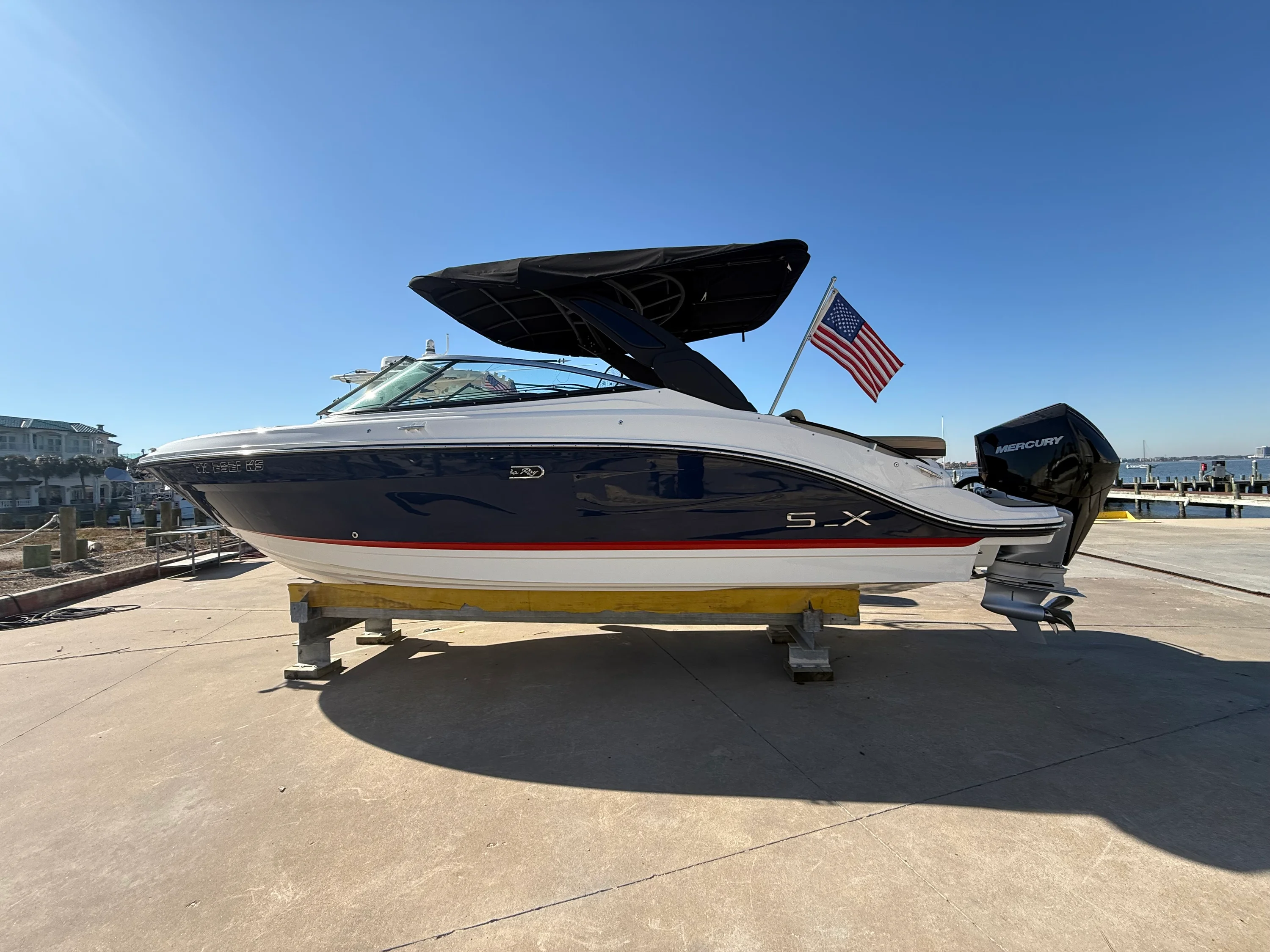 2024 Sea Ray SLX 260 Outboard Image Thumbnail #1