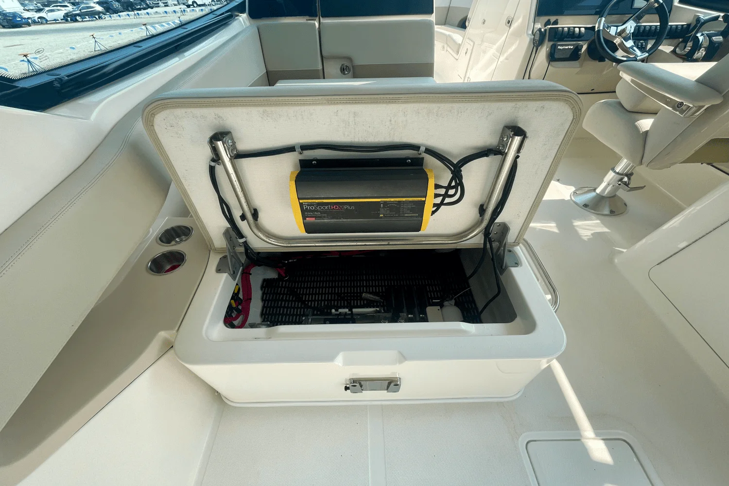 2022 Boston Whaler 280 VANTAGE Image Thumbnail #11