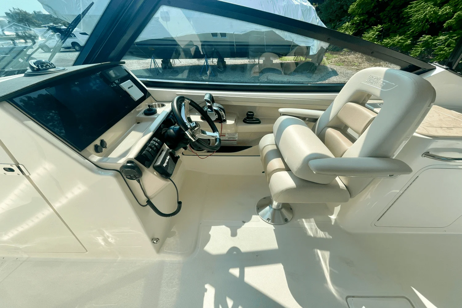 2022 Boston Whaler 280 VANTAGE Image Thumbnail #16