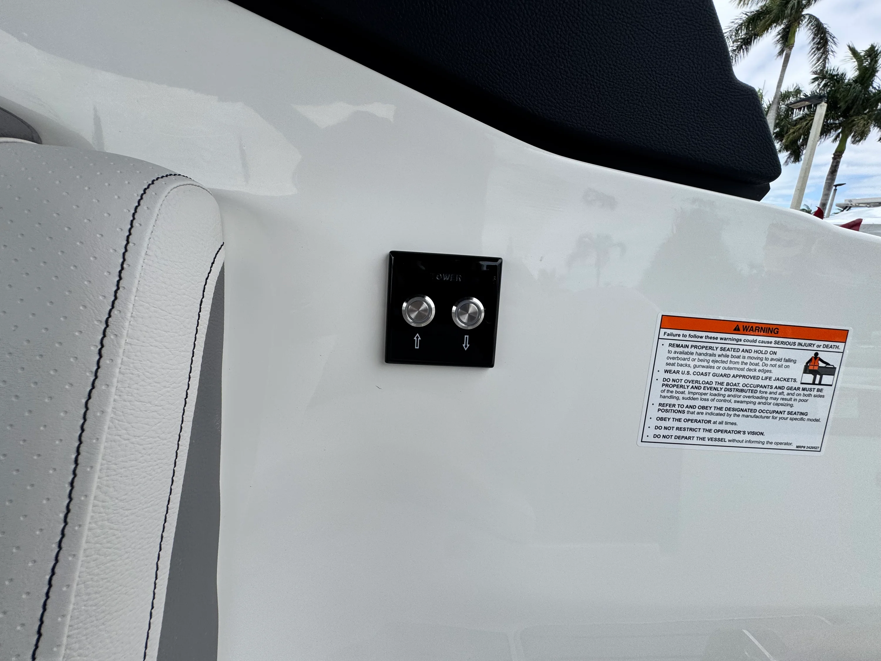 2026 Sea Ray SLX 260 Outboard Image Thumbnail #14