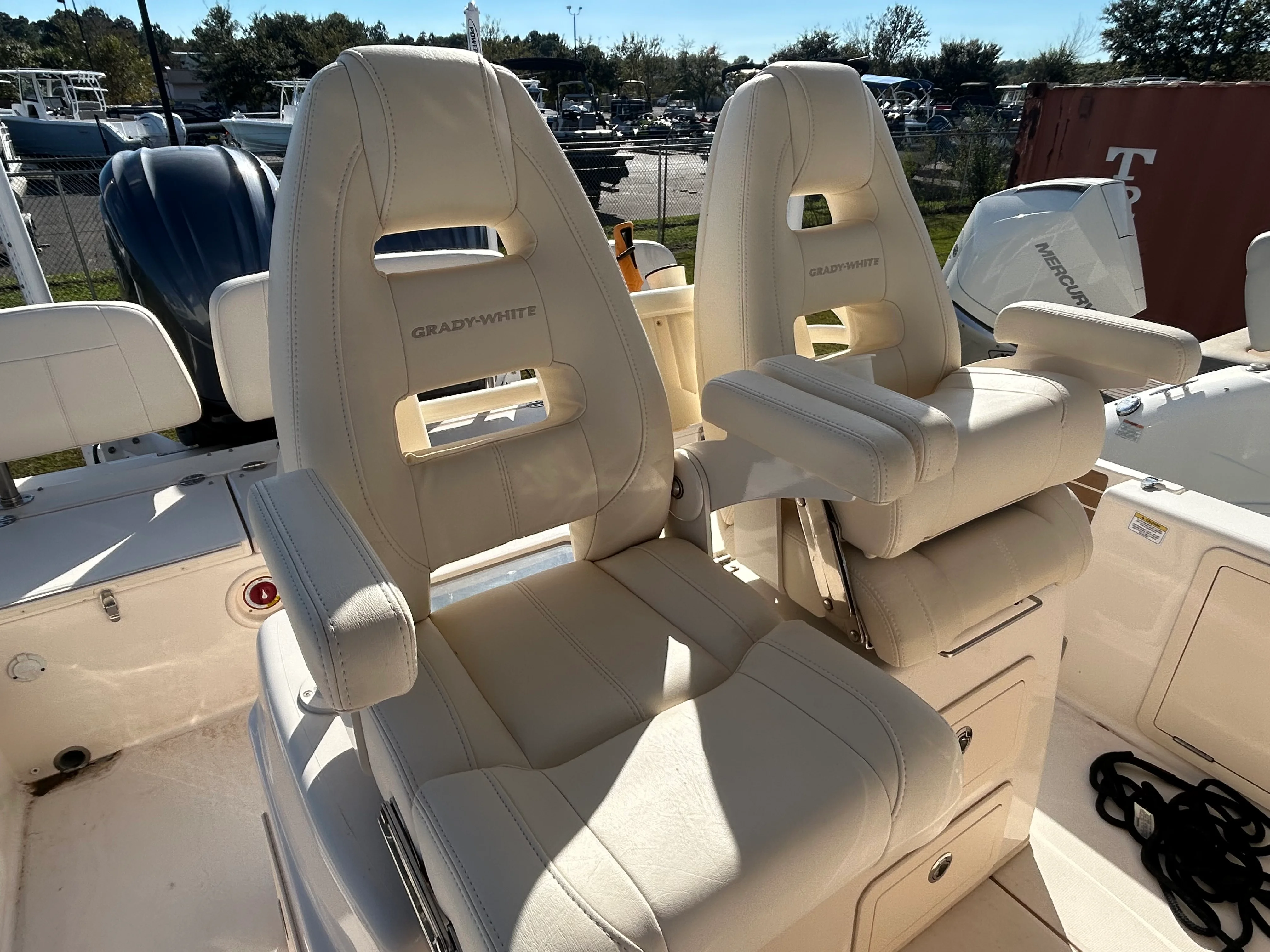 2023 Grady-White 281 COASTAL EXPLORER Image Thumbnail #13