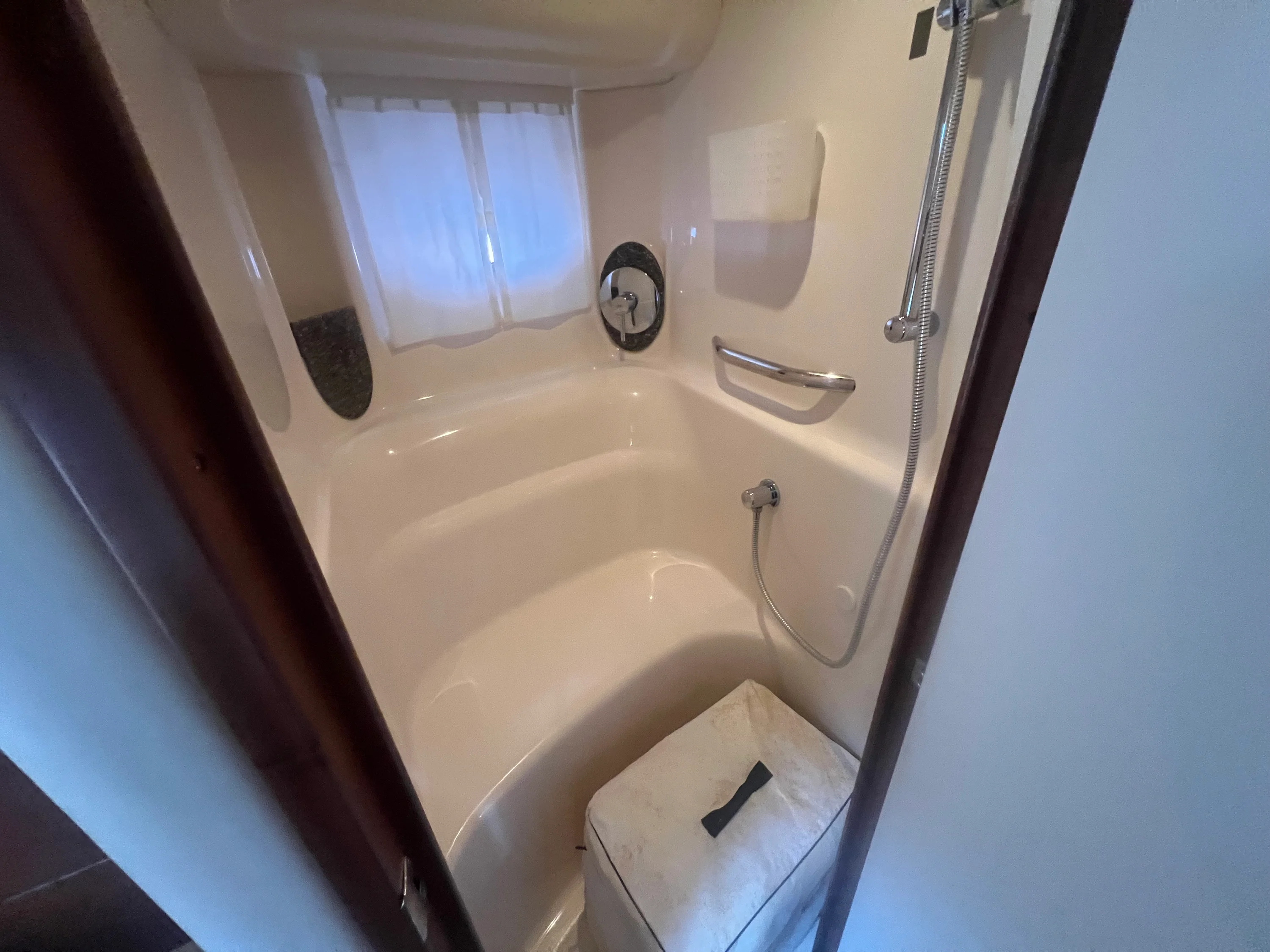 2008 Sea Ray 44 SUNDANCER Image Thumbnail #17