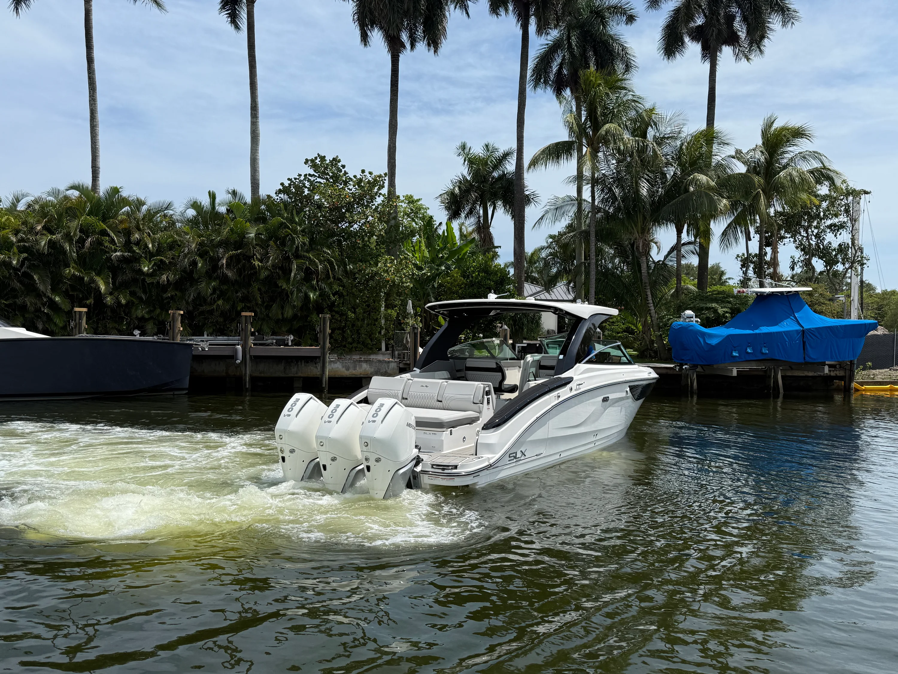 2026 Sea Ray SLX 360 OUTBOARD Image Thumbnail #13