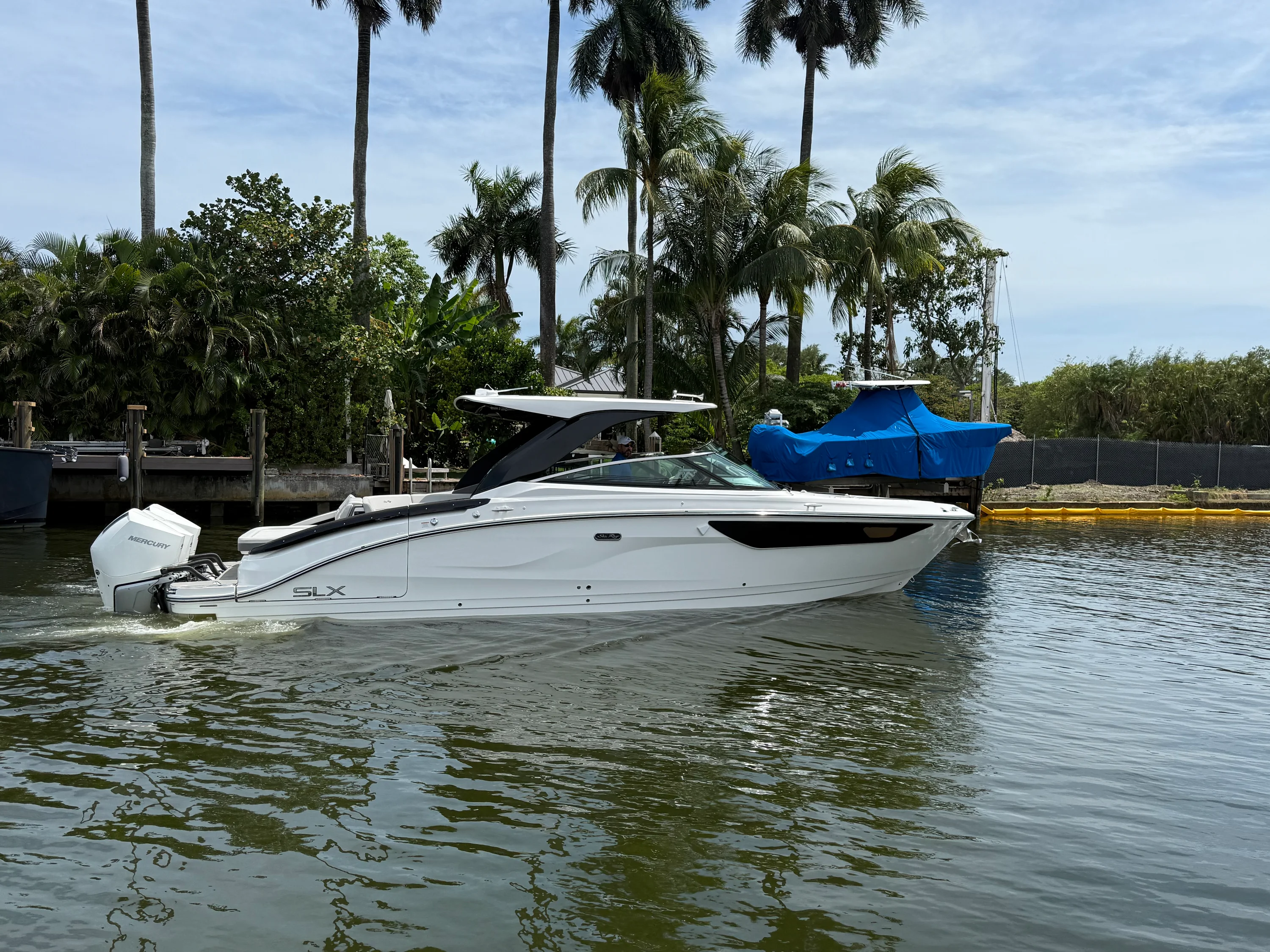 2026 Sea Ray SLX 360 OUTBOARD Image Thumbnail #1