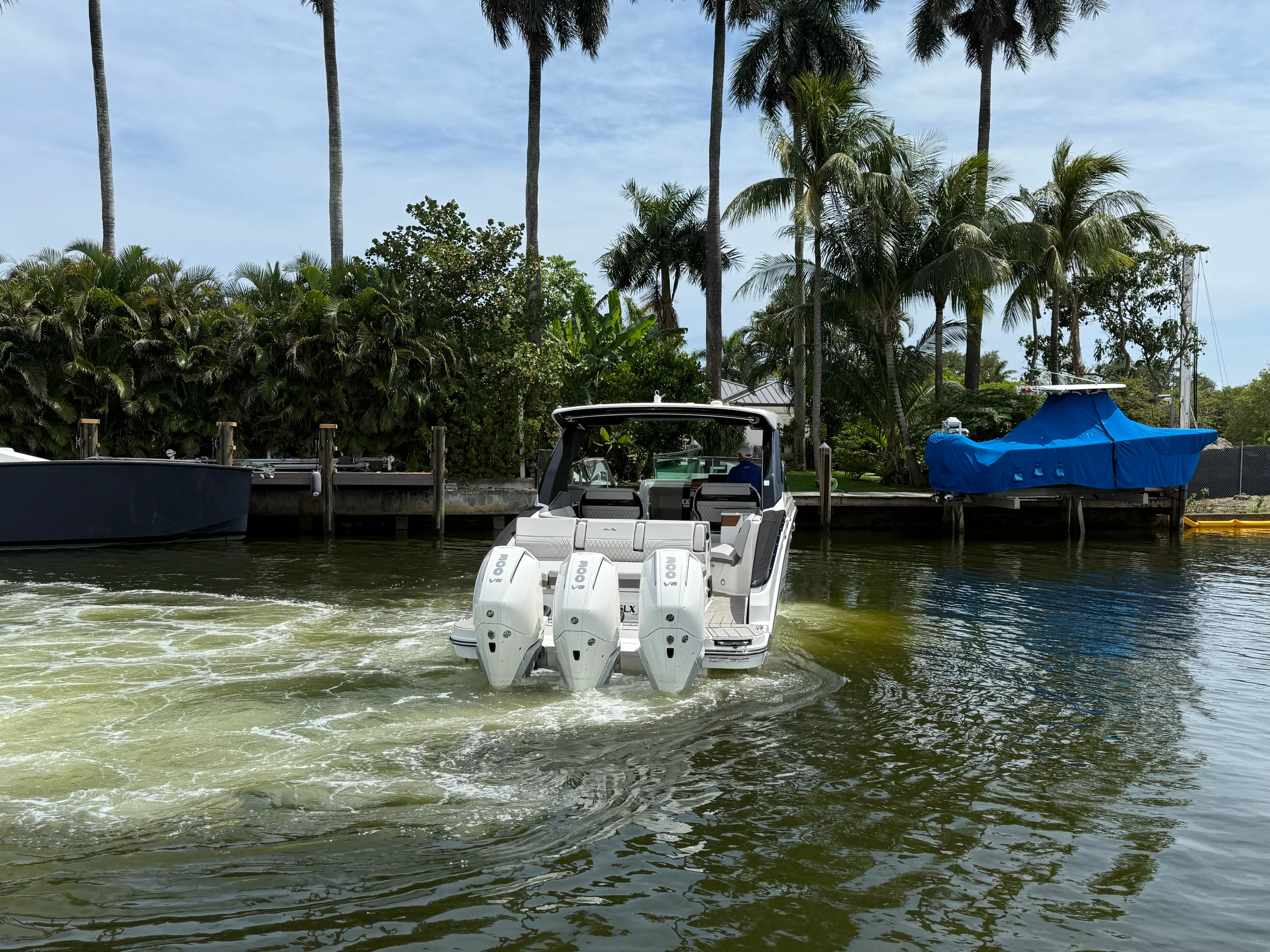 2026 Sea Ray SLX 360 OUTBOARD Image Thumbnail #12