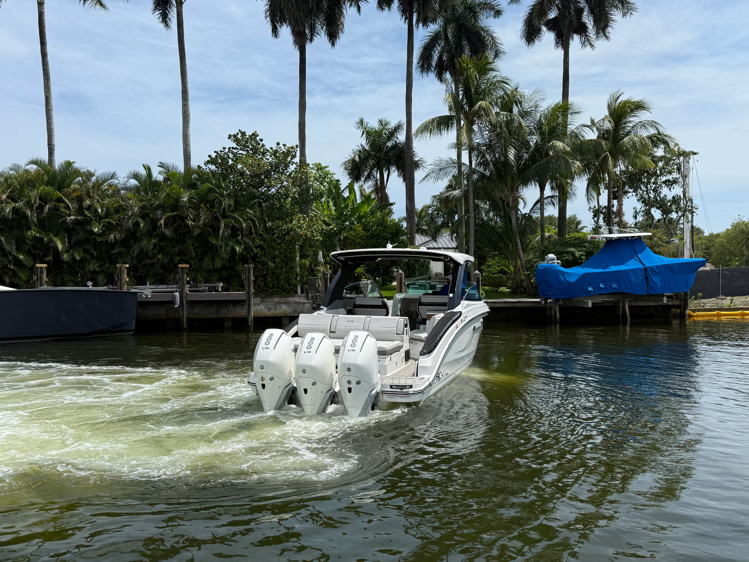 2026 Sea Ray SLX 360 OUTBOARD Image Thumbnail #17
