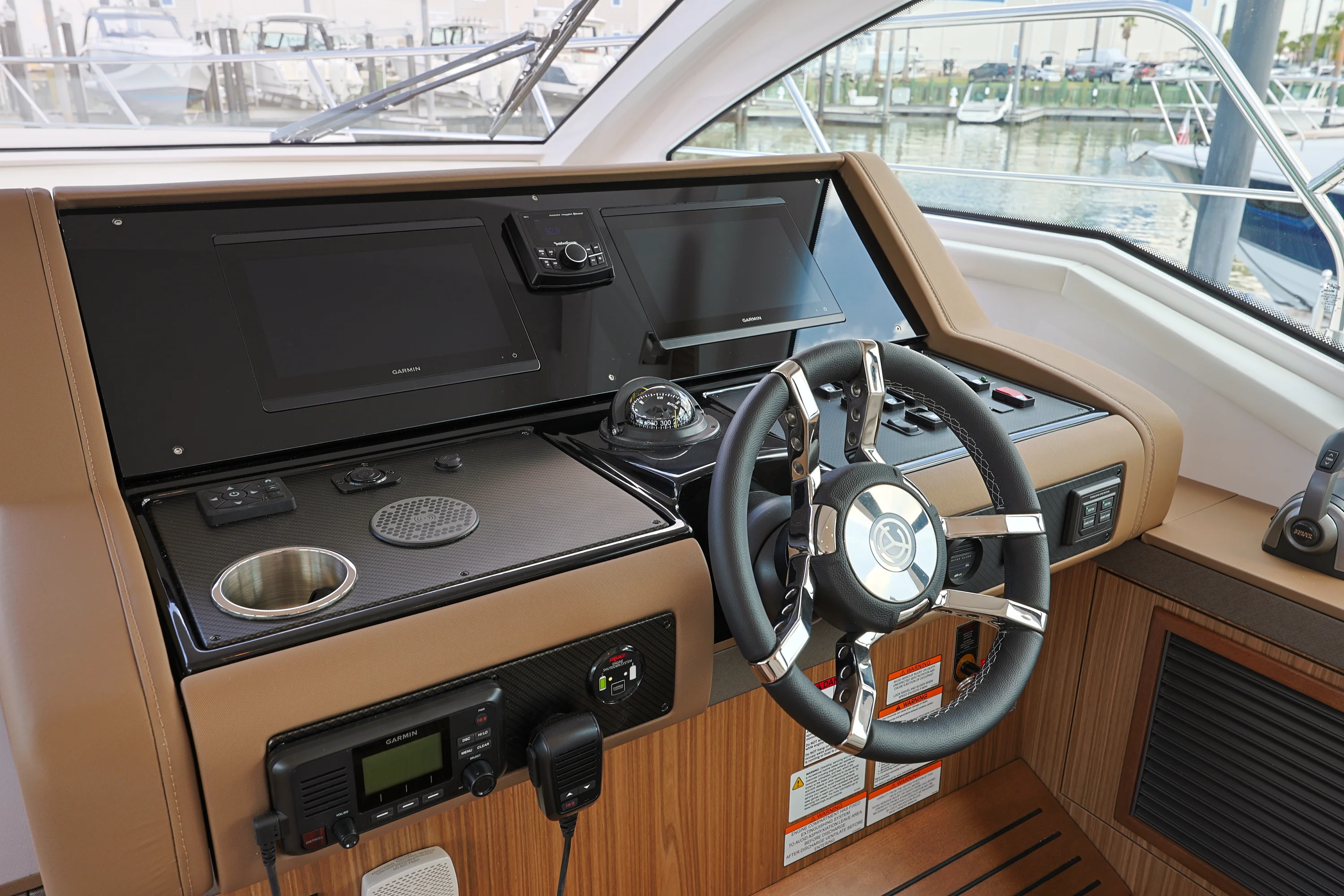 2026 Cruisers Yachts 42 Cantius Image Thumbnail #19