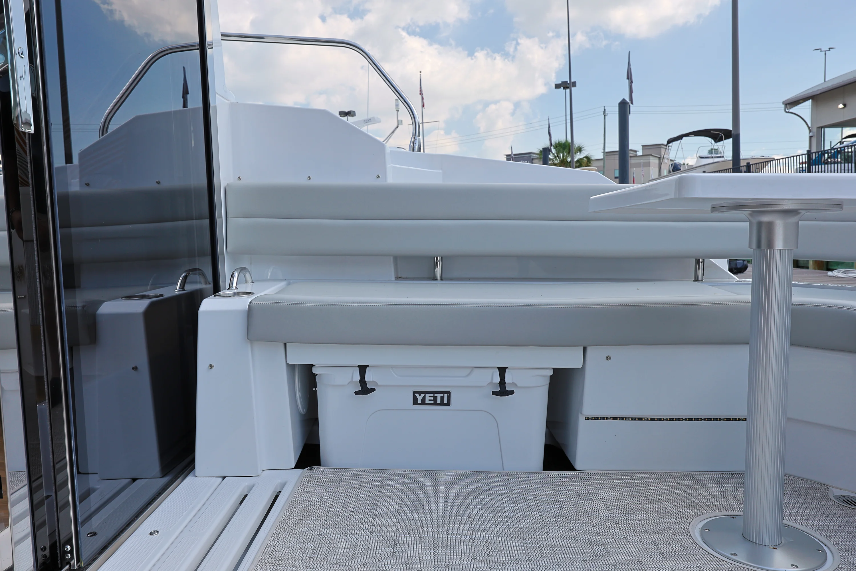 2026 Cruisers Yachts 42 Cantius Image Thumbnail #39