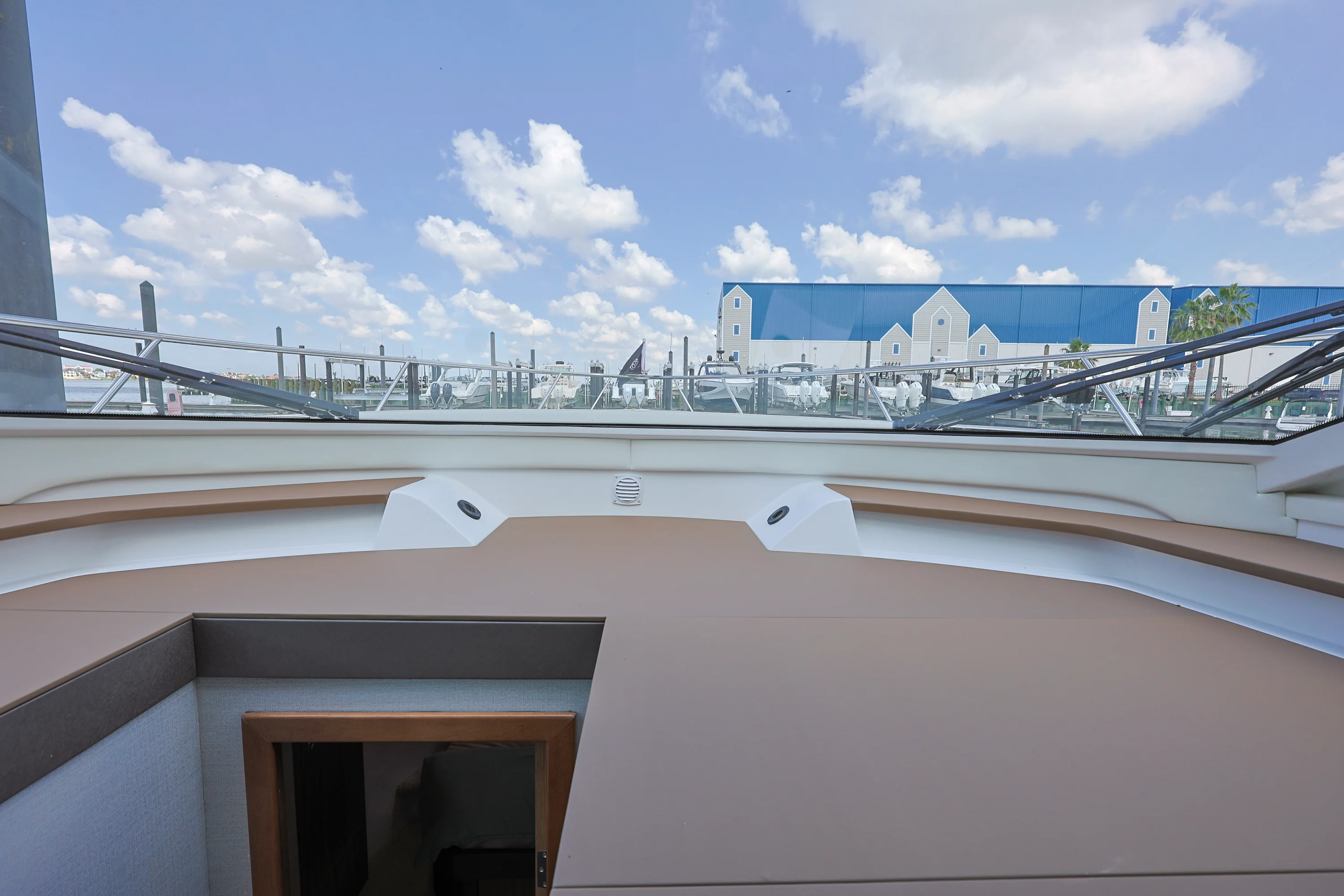 2026 Cruisers Yachts 42 Cantius Image Thumbnail #17