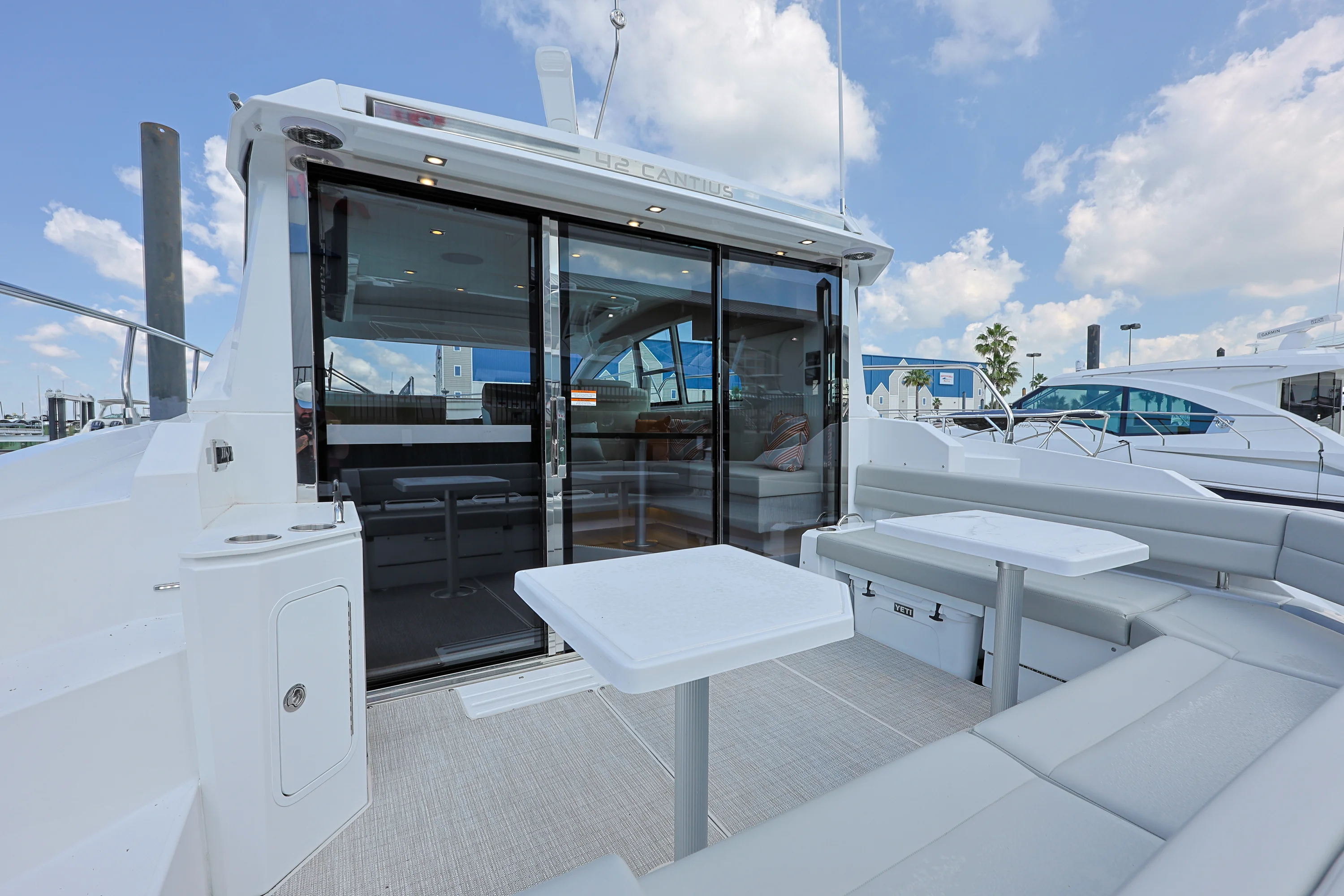2026 Cruisers Yachts 42 Cantius Image Thumbnail #12