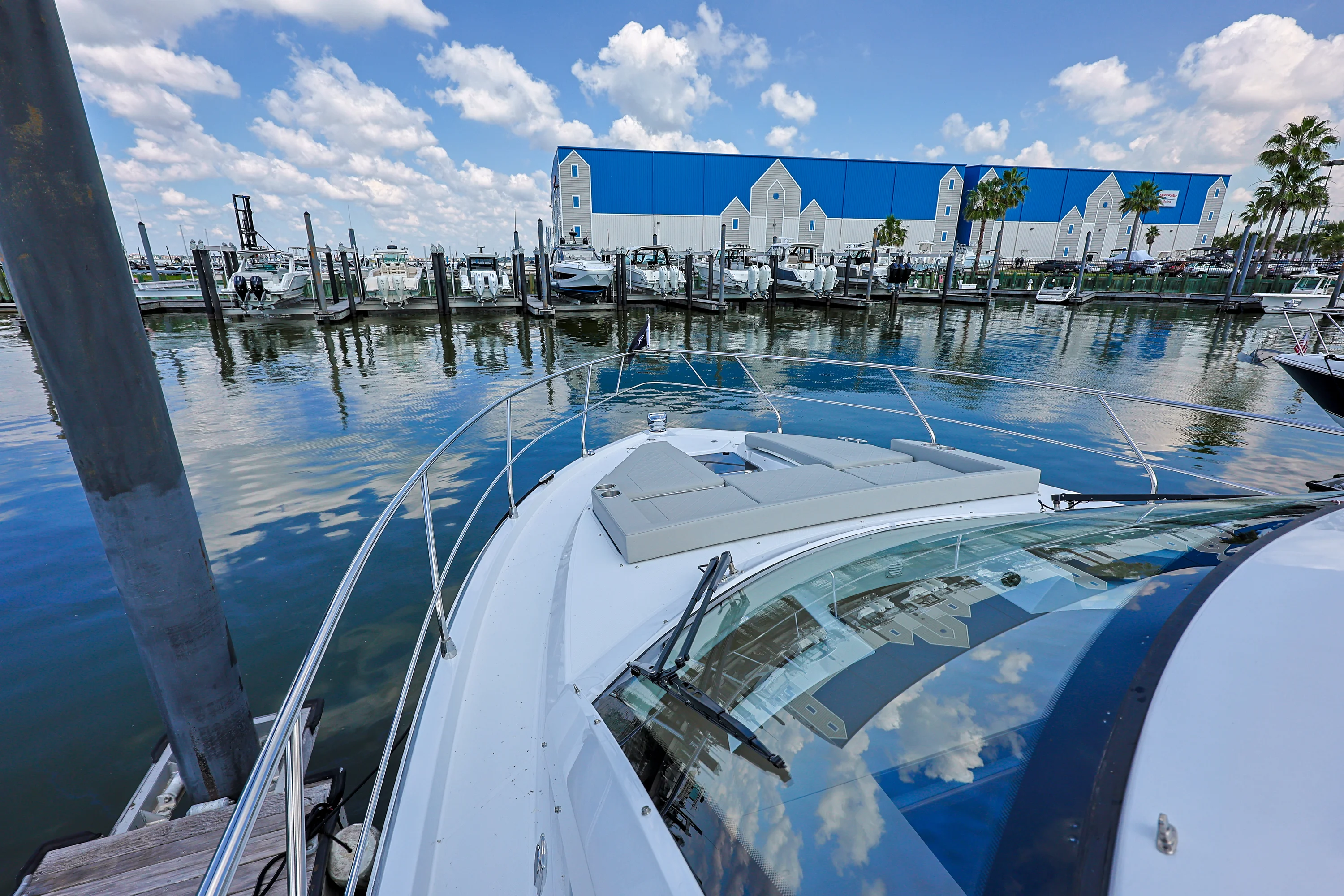 2026 Cruisers Yachts 42 Cantius Image Thumbnail #35