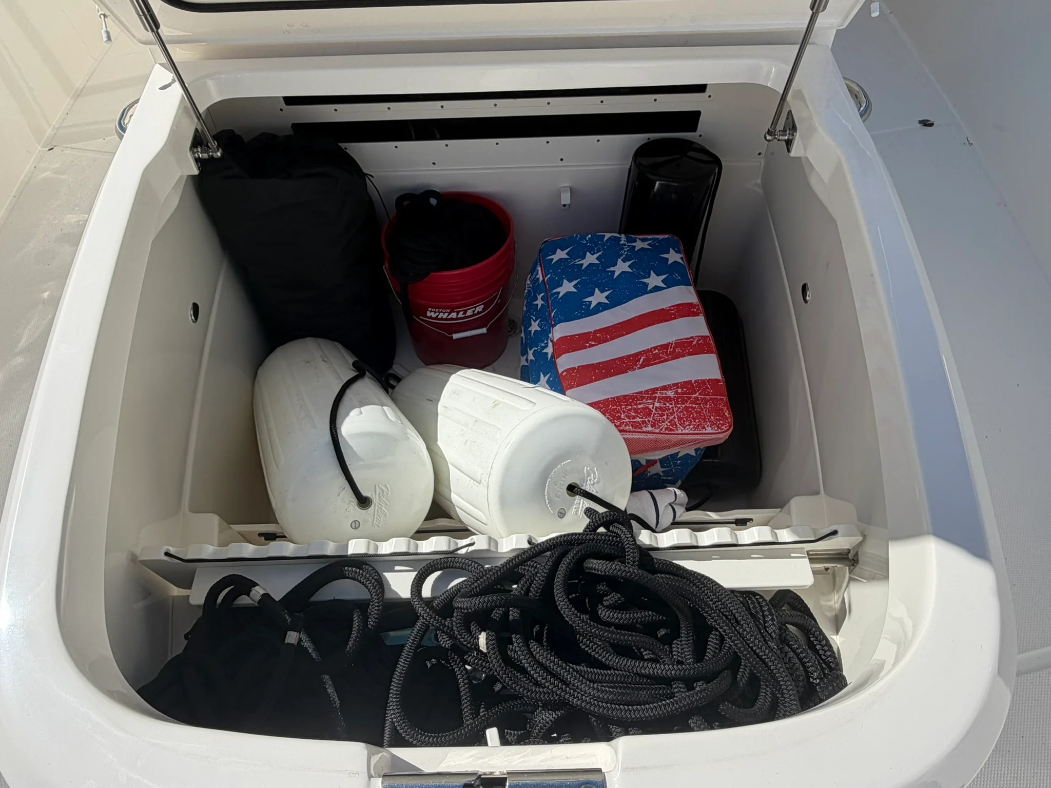 2024 Boston Whaler 330 OUTRAGE Image Thumbnail #36