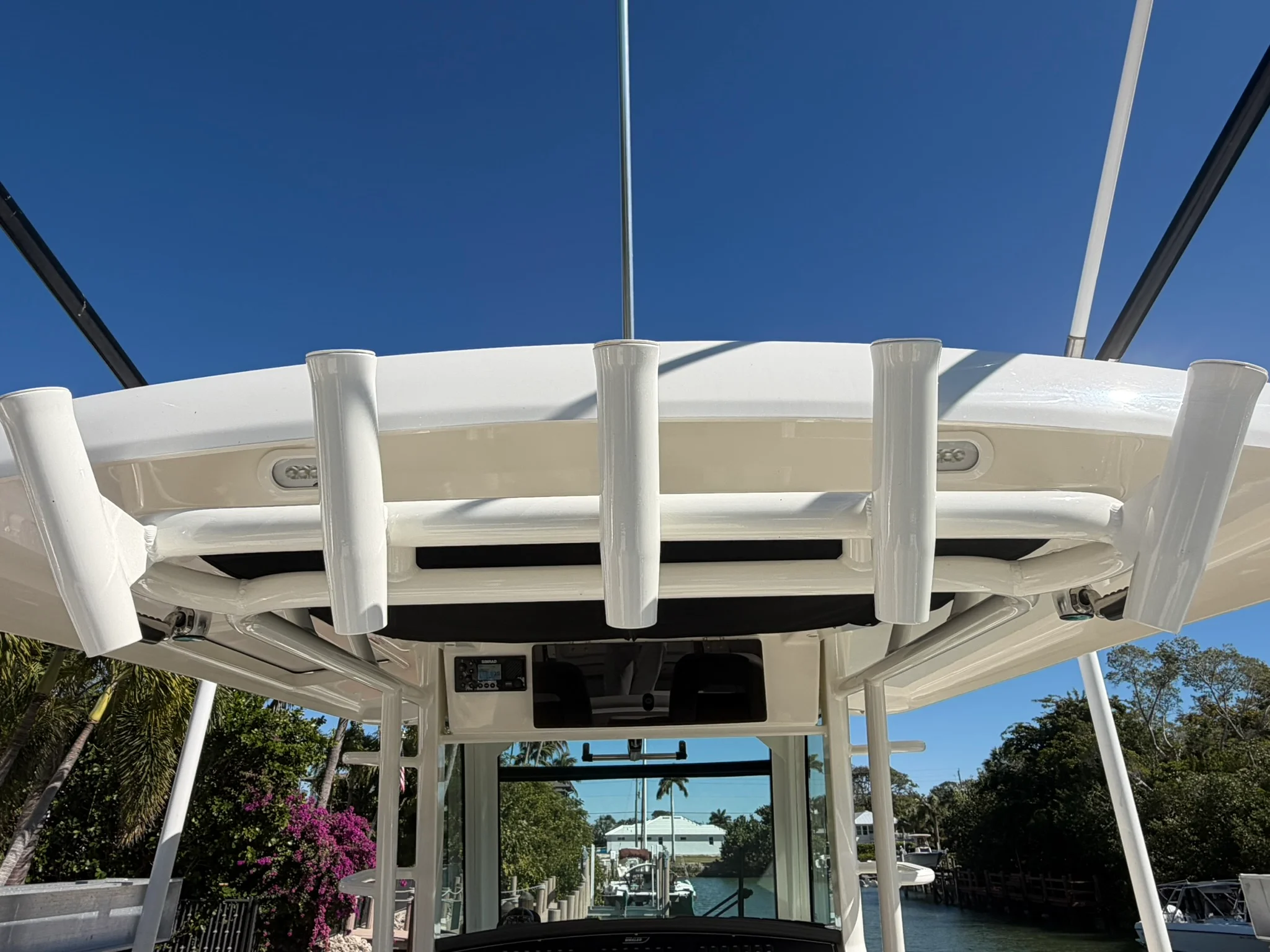 2024 Boston Whaler 330 OUTRAGE Image Thumbnail #20