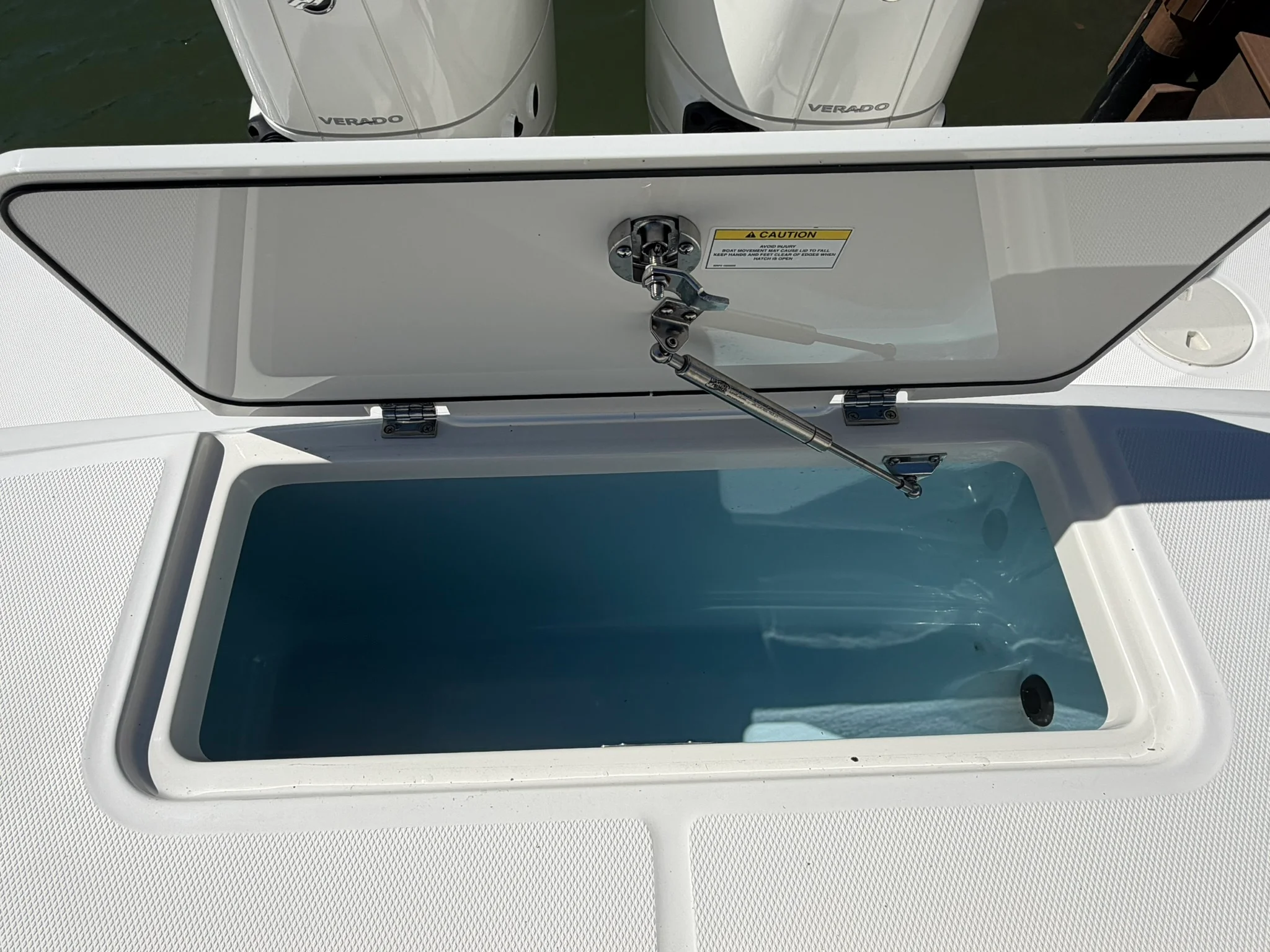 2024 Boston Whaler 330 OUTRAGE Image Thumbnail #10