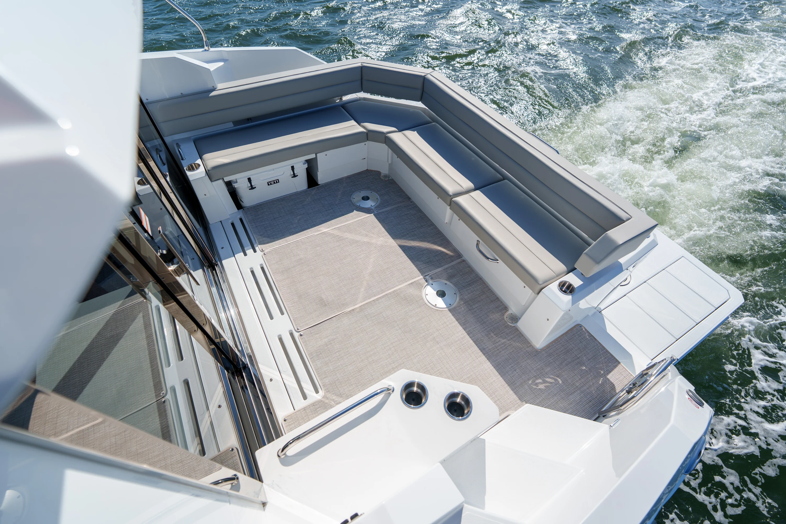 2026 Cruisers Yachts 42 Cantius Image Thumbnail #30