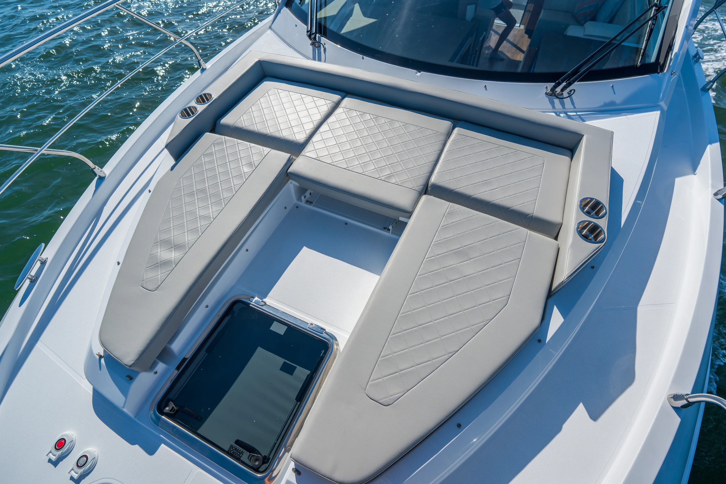2026 Cruisers Yachts 42 Cantius Image Thumbnail #37