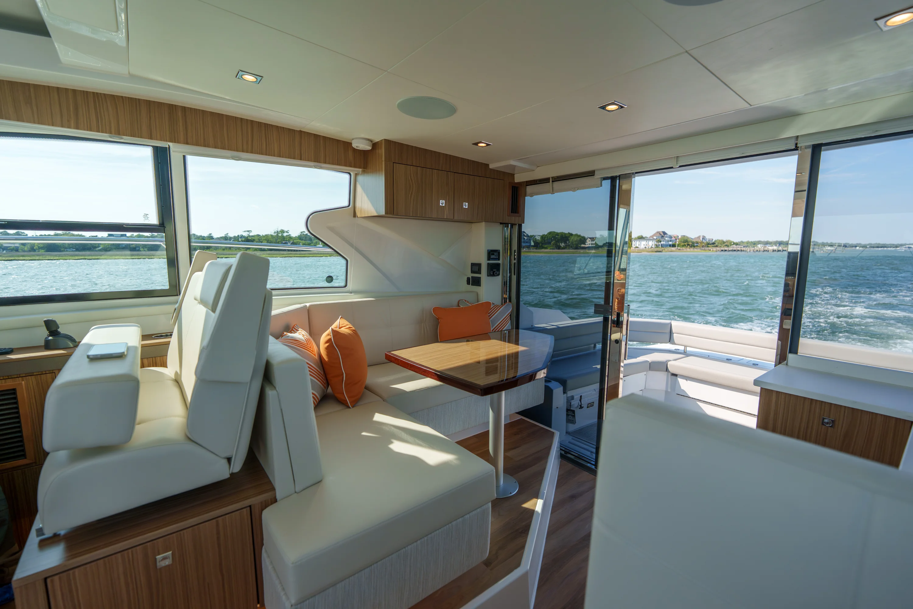 2026 Cruisers Yachts 42 Cantius Image Thumbnail #20