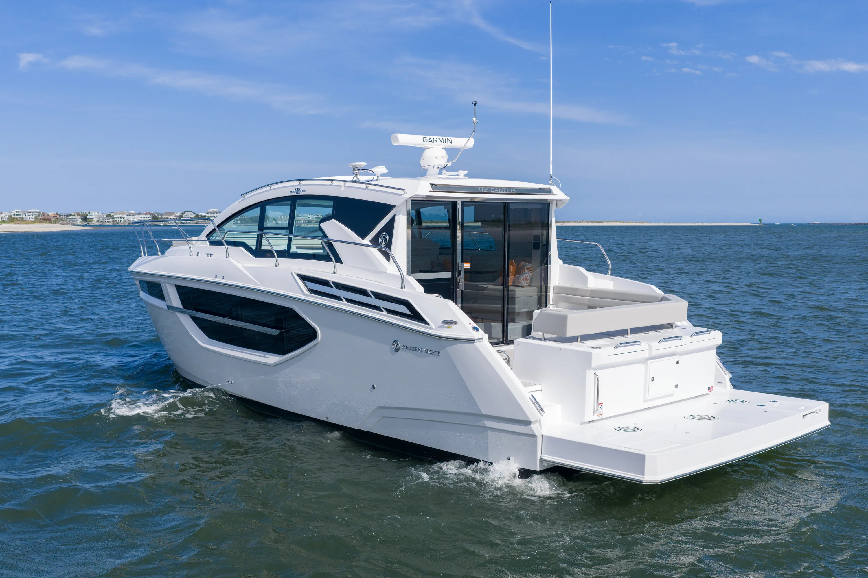 2026 Cruisers Yachts 42 Cantius Image Thumbnail #3
