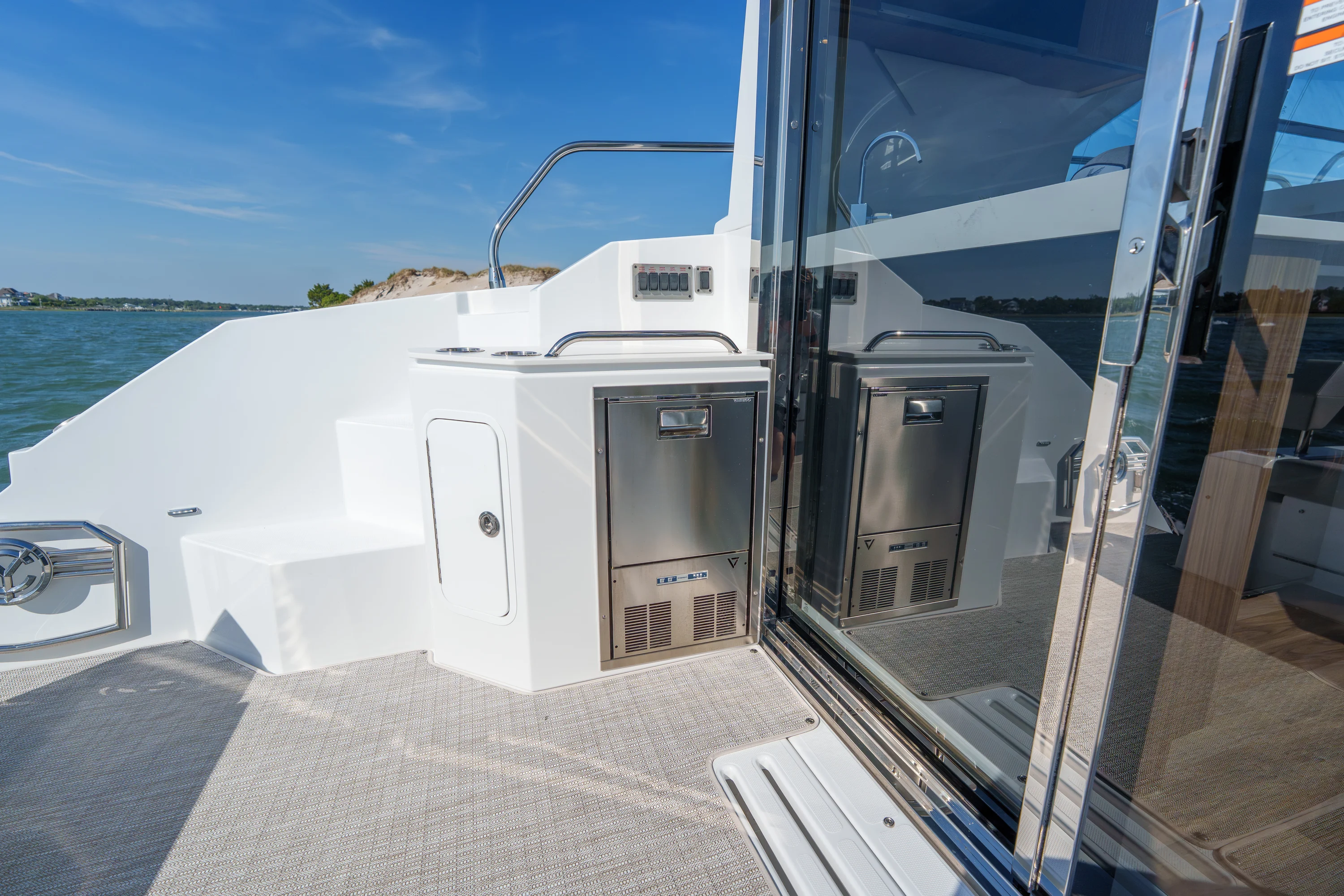 2026 Cruisers Yachts 42 Cantius Image Thumbnail #31