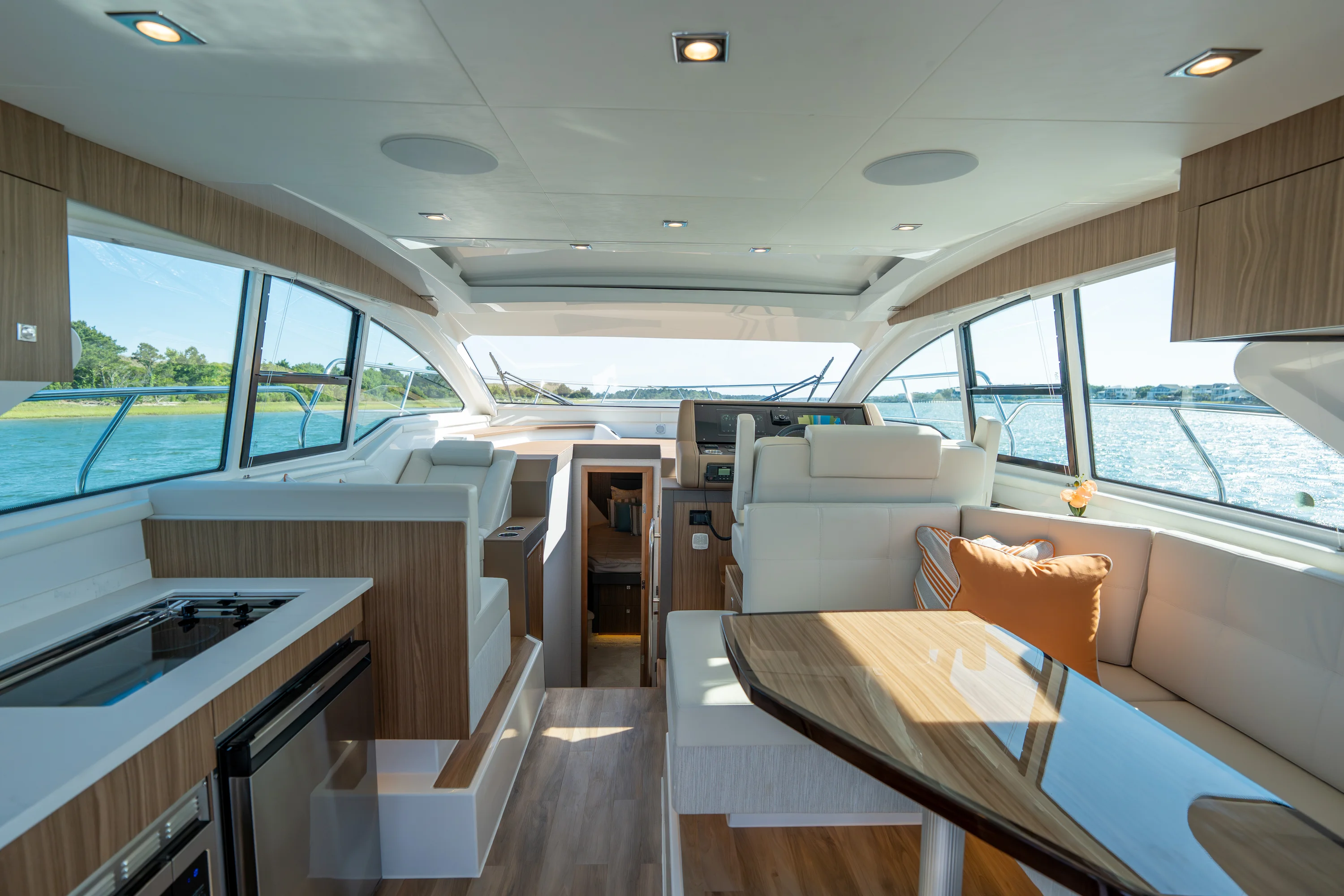 2026 Cruisers Yachts 42 Cantius Image Thumbnail #18